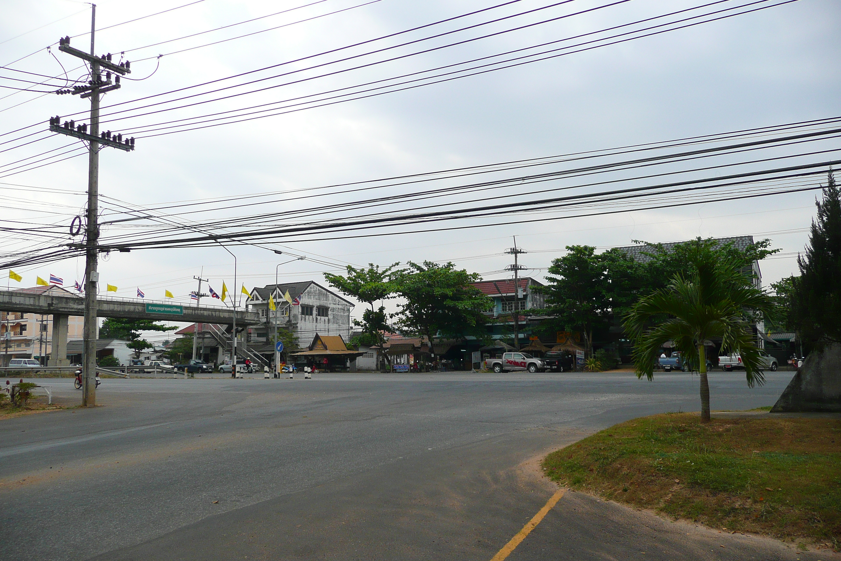 Picture Thailand Chonburi Sukhumvit road 2008-01 3 - Discovery Sukhumvit road