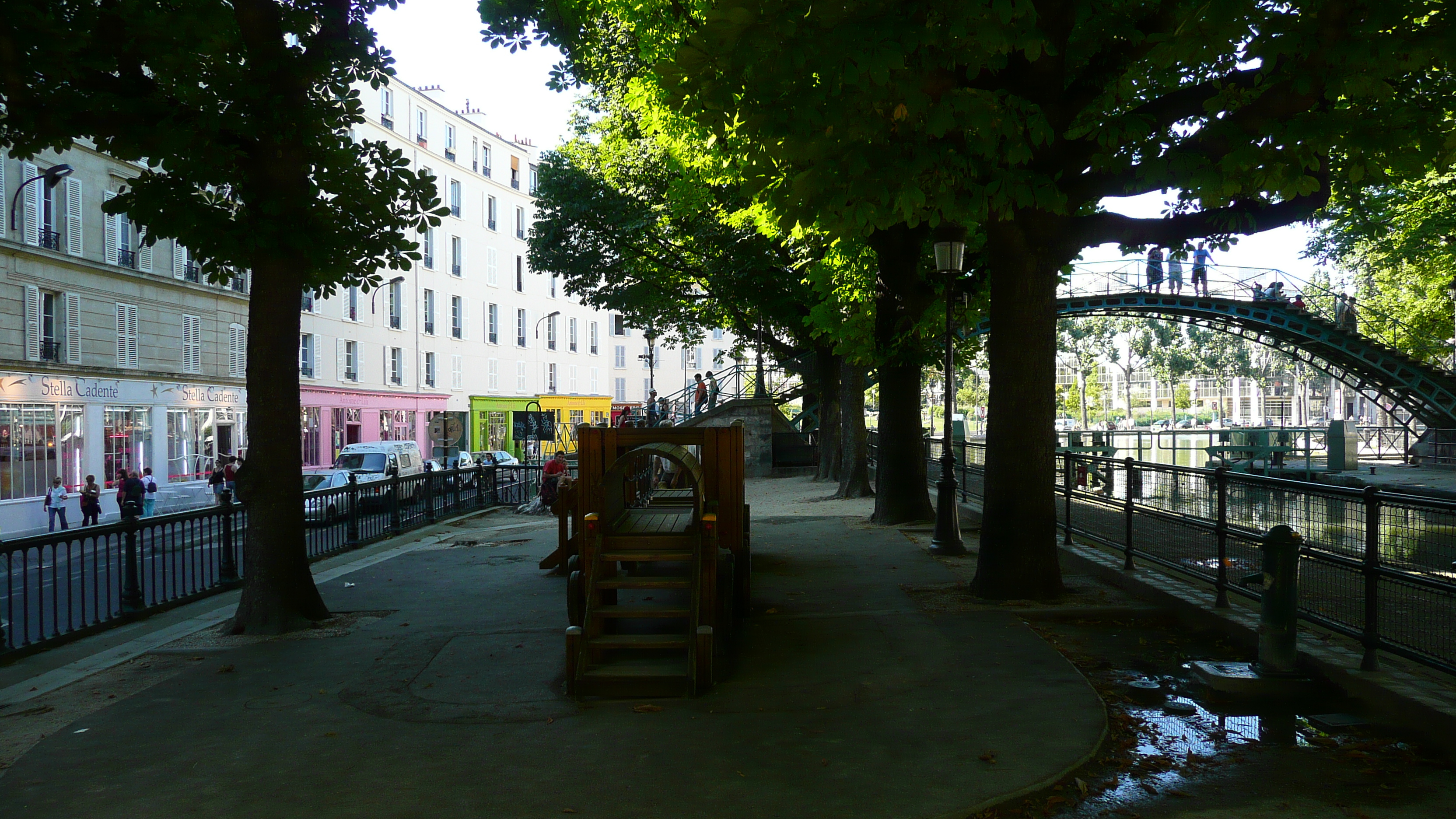 Picture France Paris Canal St Martin 2007-08 17 - Journey Canal St Martin