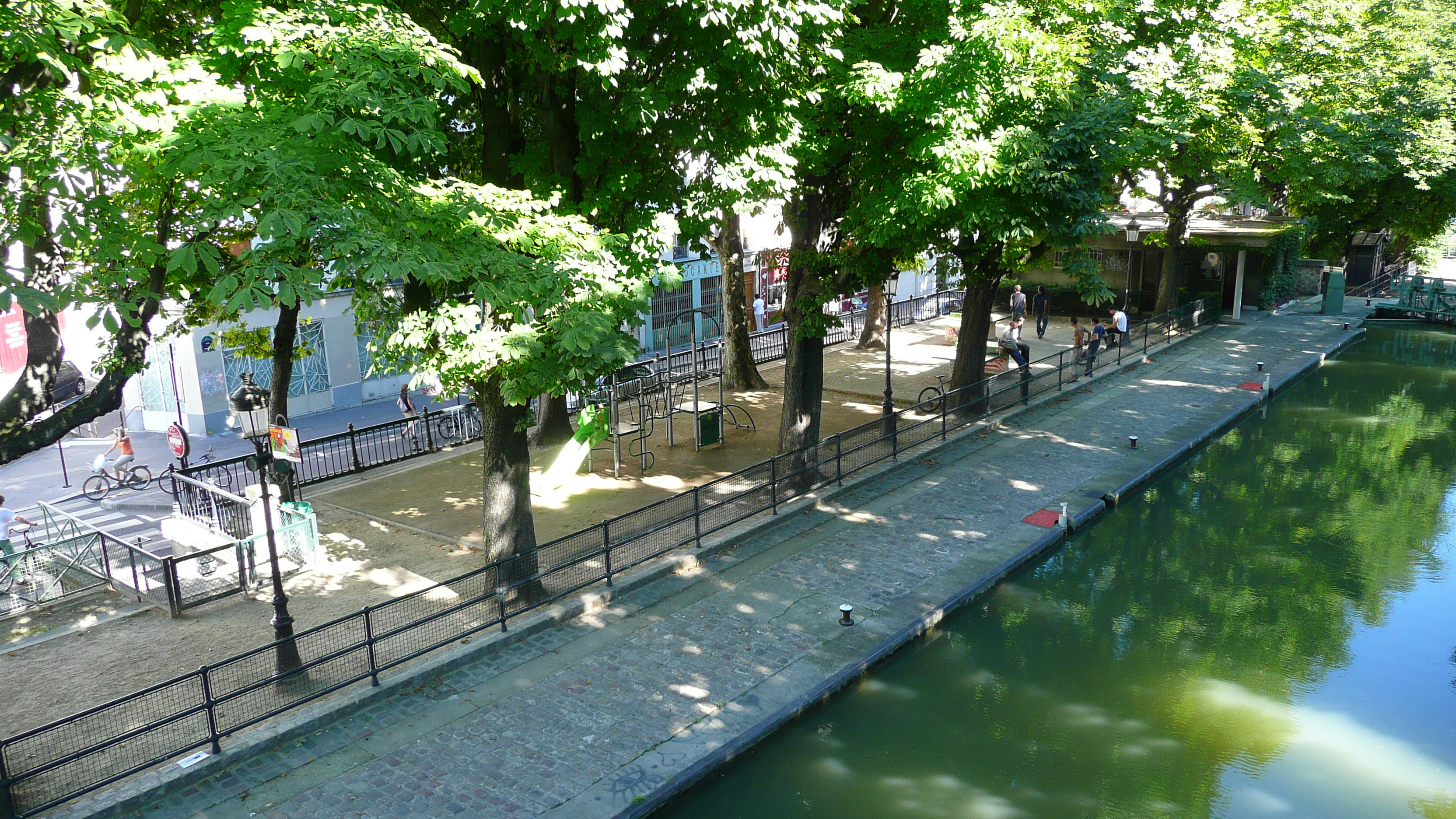 Picture France Paris Canal St Martin 2007-08 8 - History Canal St Martin