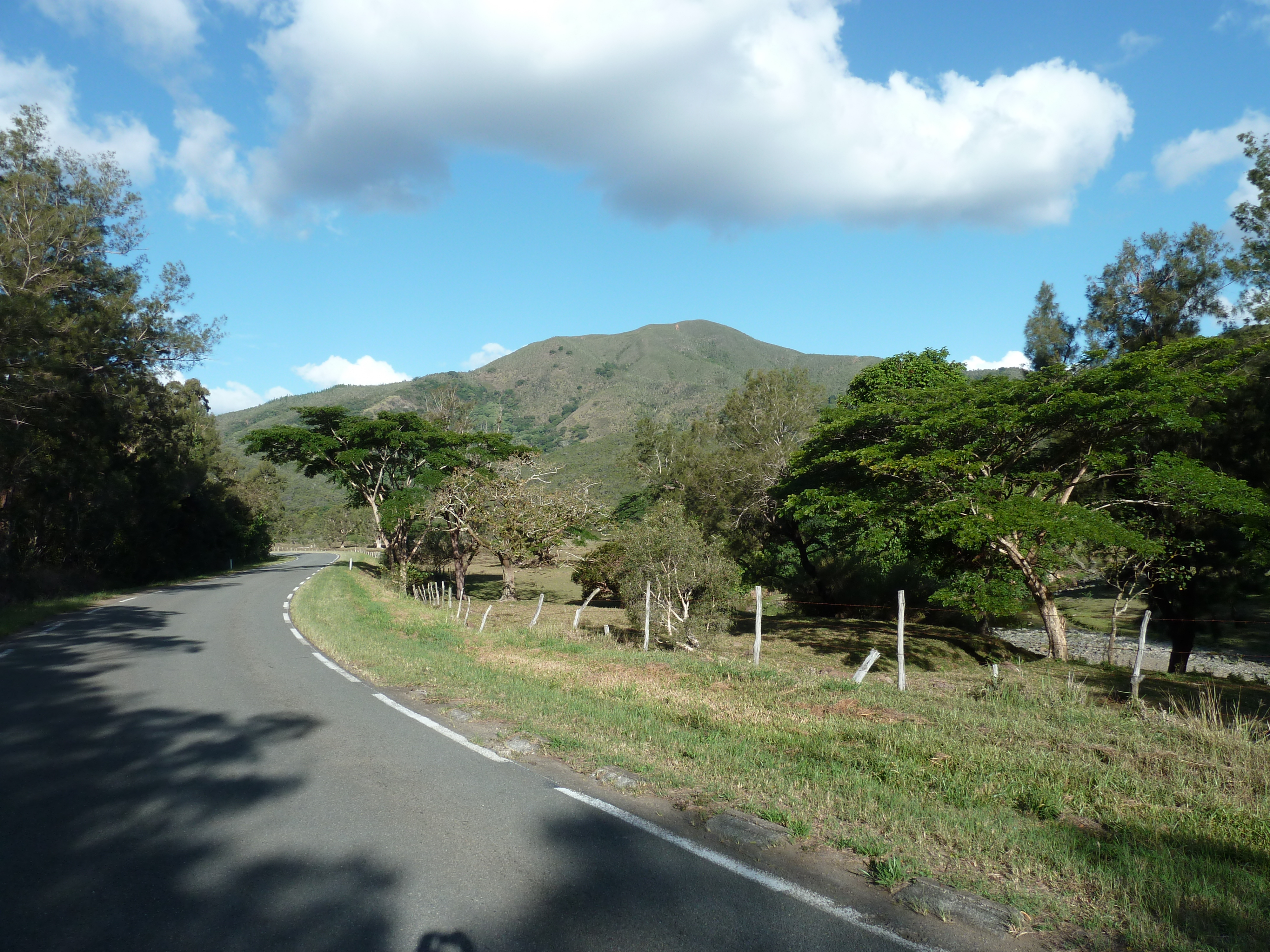 Picture New Caledonia Canala to La Foa road 2010-05 67 - Discovery Canala to La Foa road