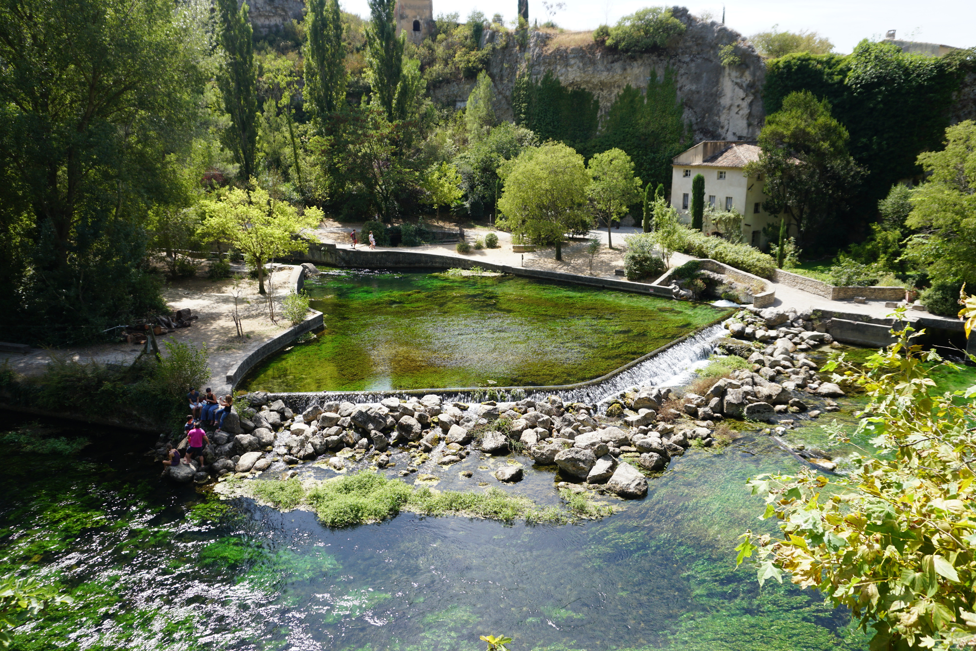 Picture France Fontaine-de-Vaucluse 2017-08 46 - Center Fontaine-de-Vaucluse