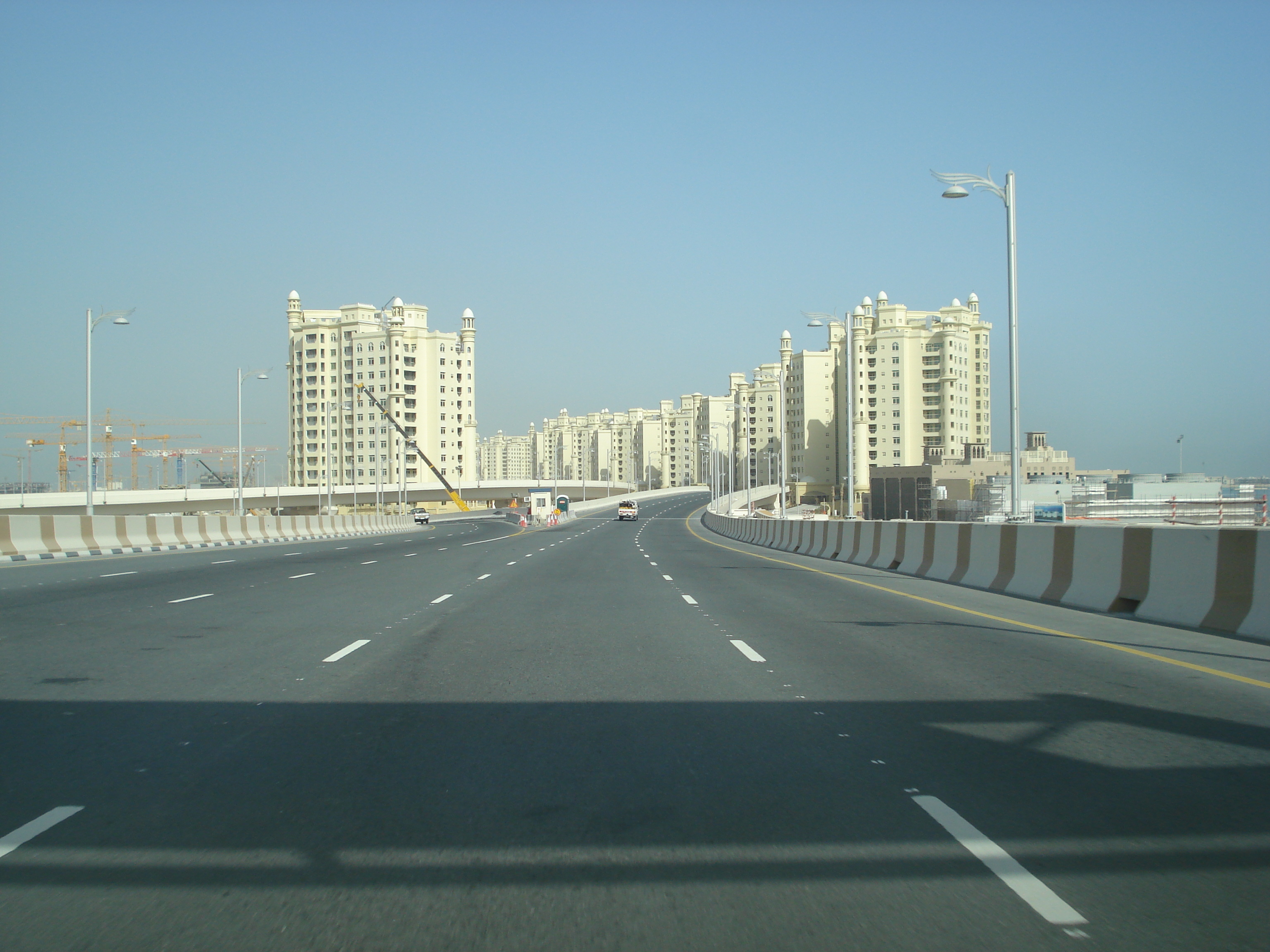 Picture United Arab Emirates Dubai Jumeirah Beach 2007-03 13 - Tour Jumeirah Beach