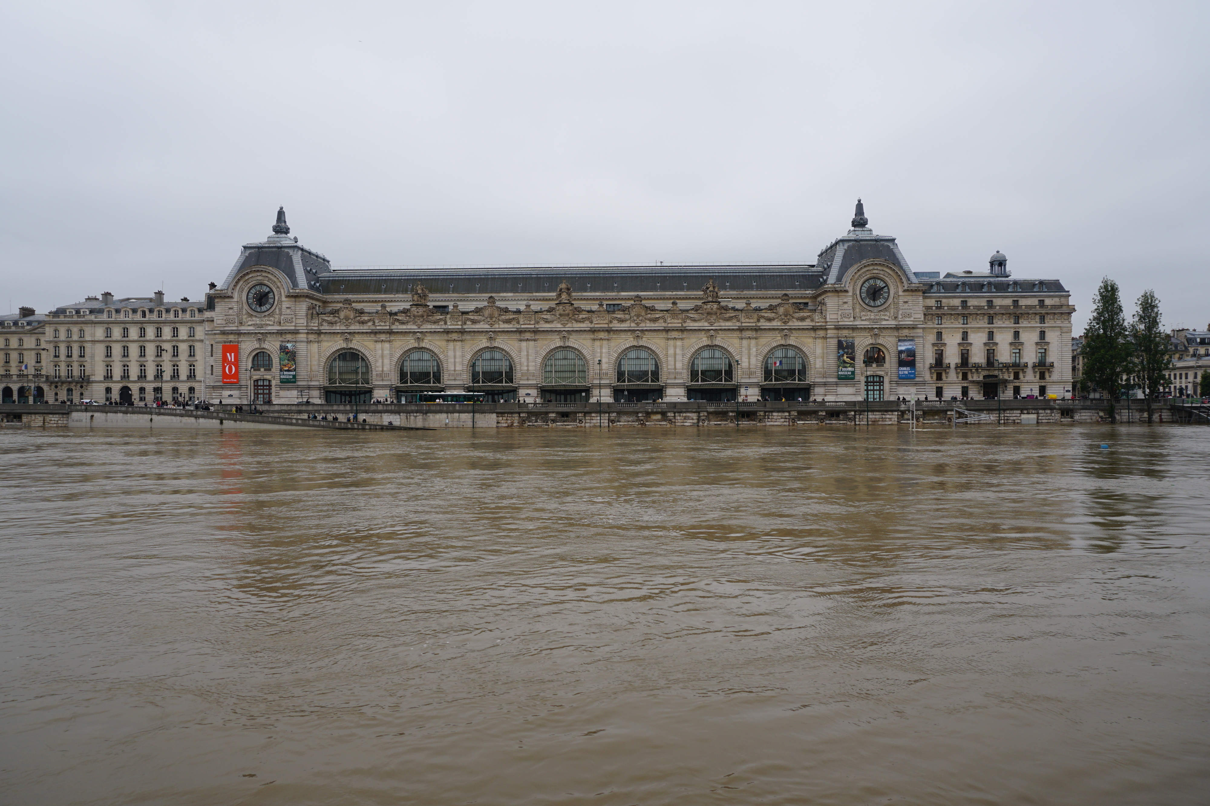 Picture France Paris Seine river 2016-06 66 - Center Seine river