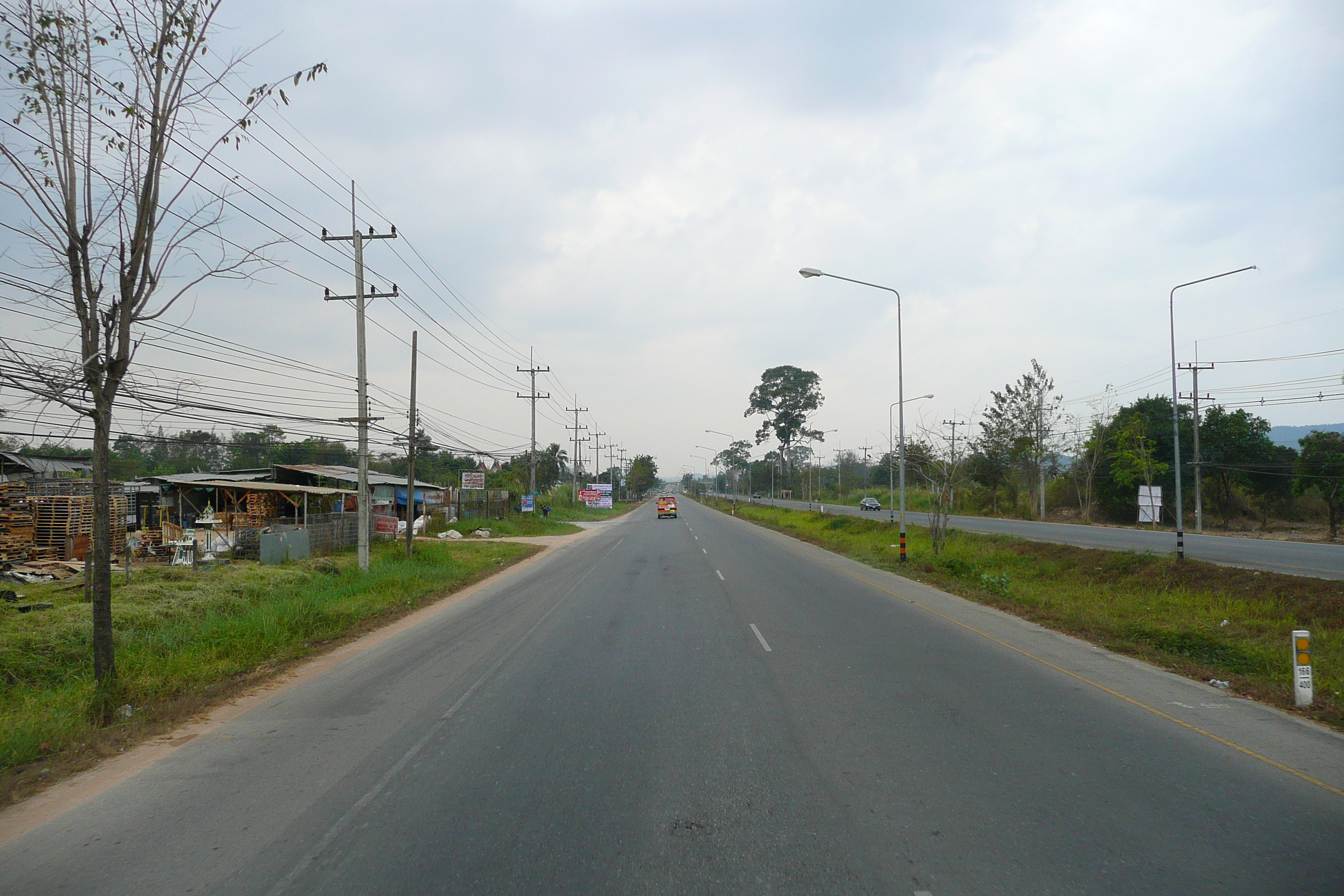 Picture Thailand Chonburi Sukhumvit road 2008-01 4 - Discovery Sukhumvit road