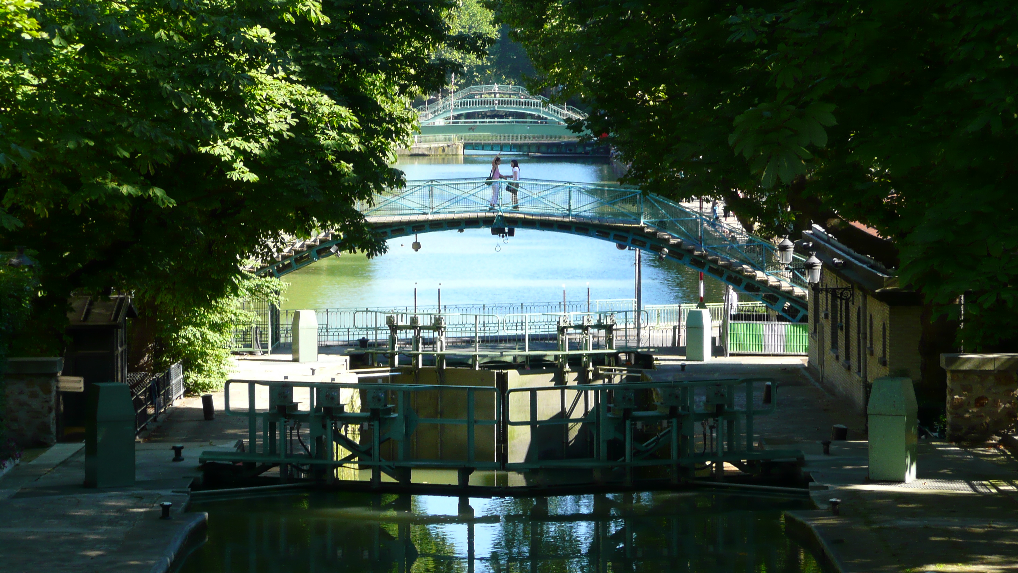 Picture France Paris Canal St Martin 2007-08 38 - Journey Canal St Martin