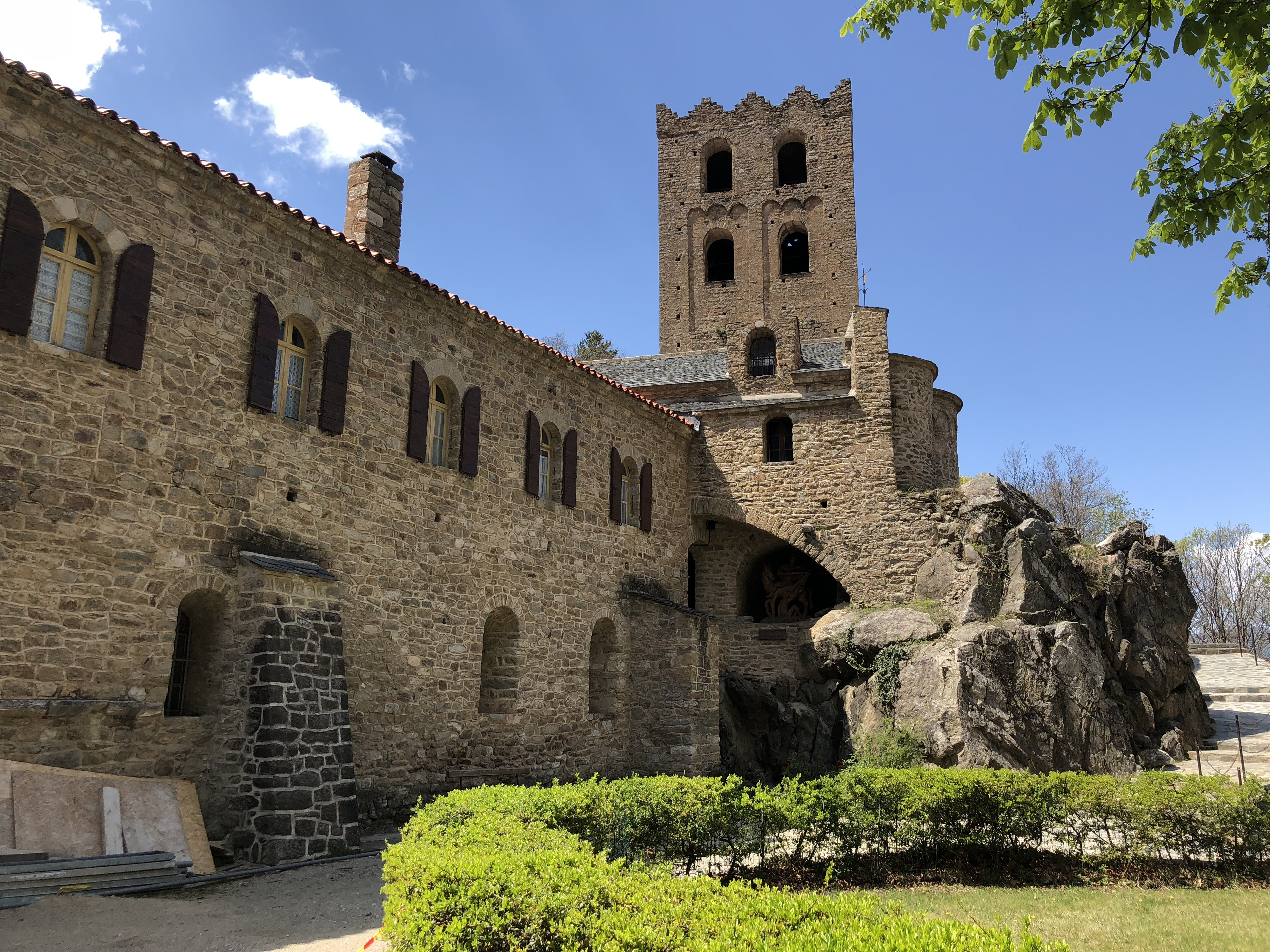 Picture France Abbaye Saint Martin du Canigou 2018-04 152 - Tour Abbaye Saint Martin du Canigou