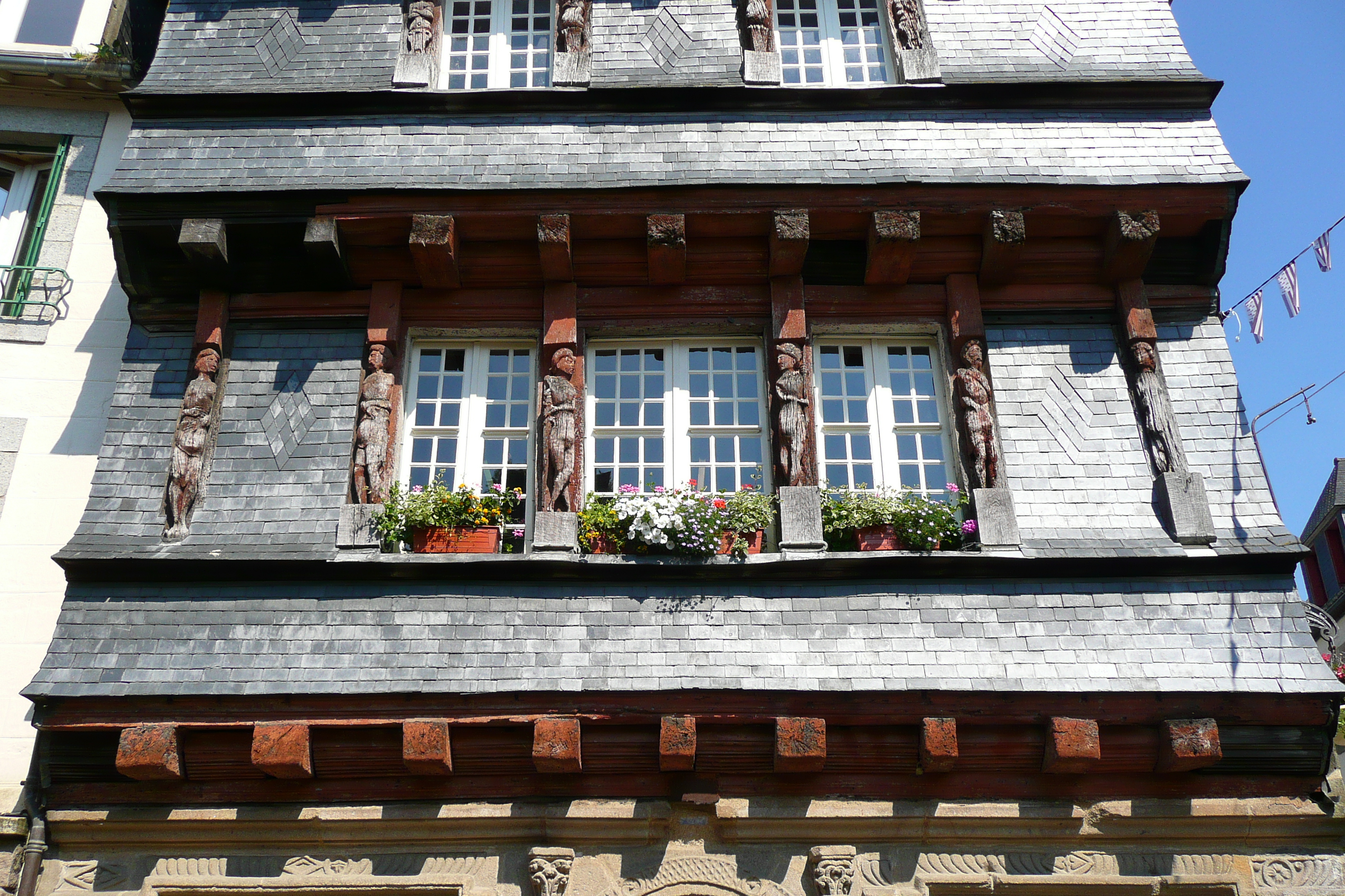 Picture France Brittany roads 2007-08 60 - History Brittany roads