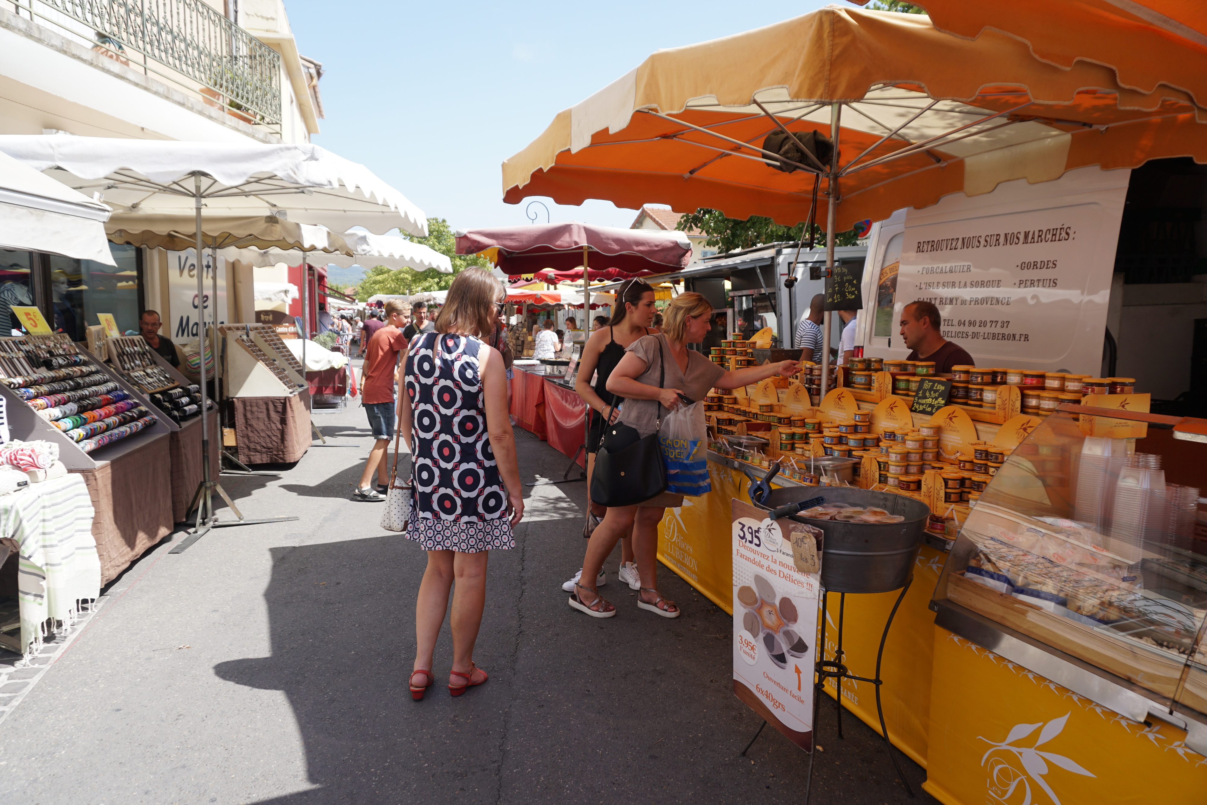 Picture France L'Isle-sur-la-Sorgue 2017-08 5 - Discovery L'Isle-sur-la-Sorgue