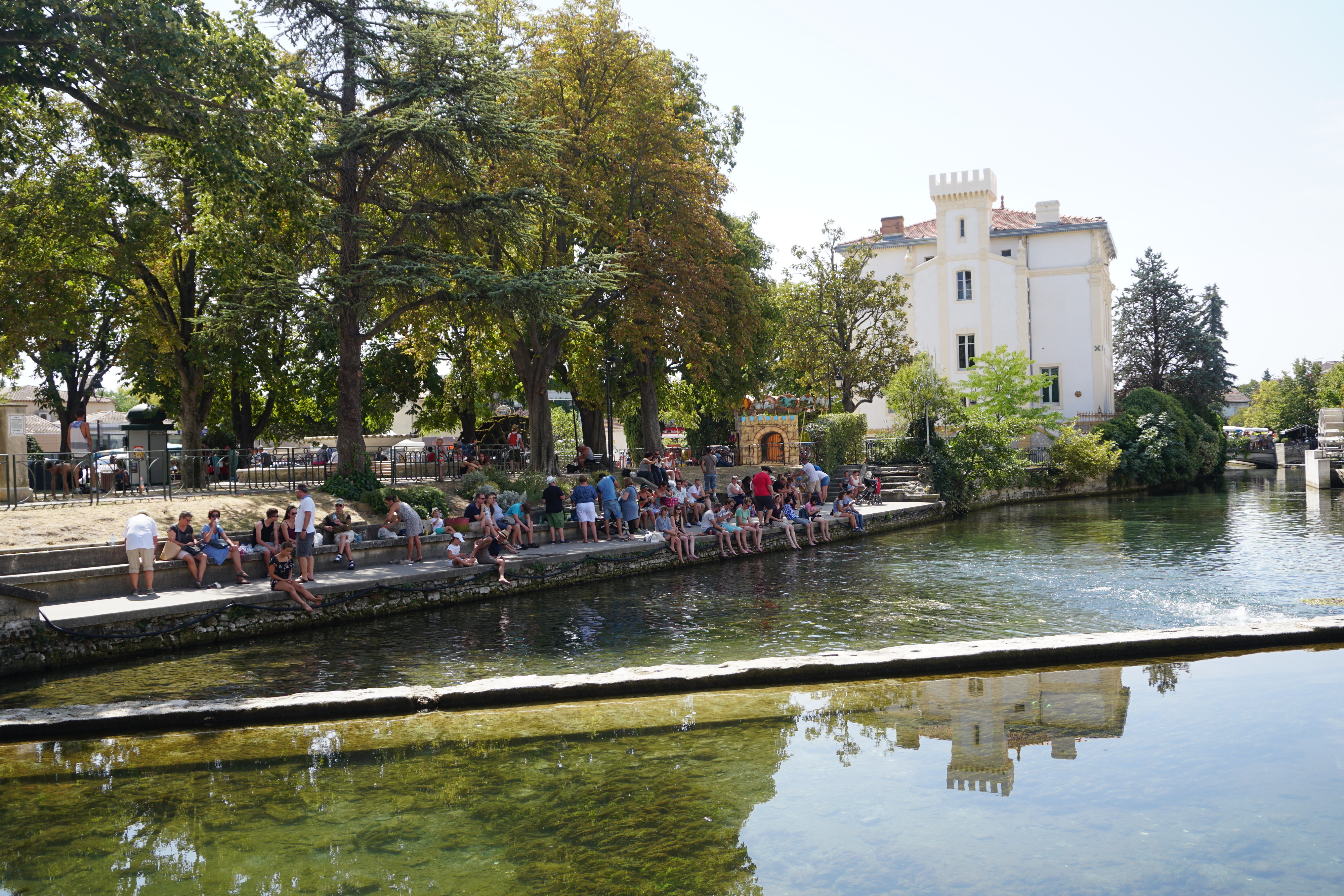 Picture France L'Isle-sur-la-Sorgue 2017-08 7 - Tour L'Isle-sur-la-Sorgue