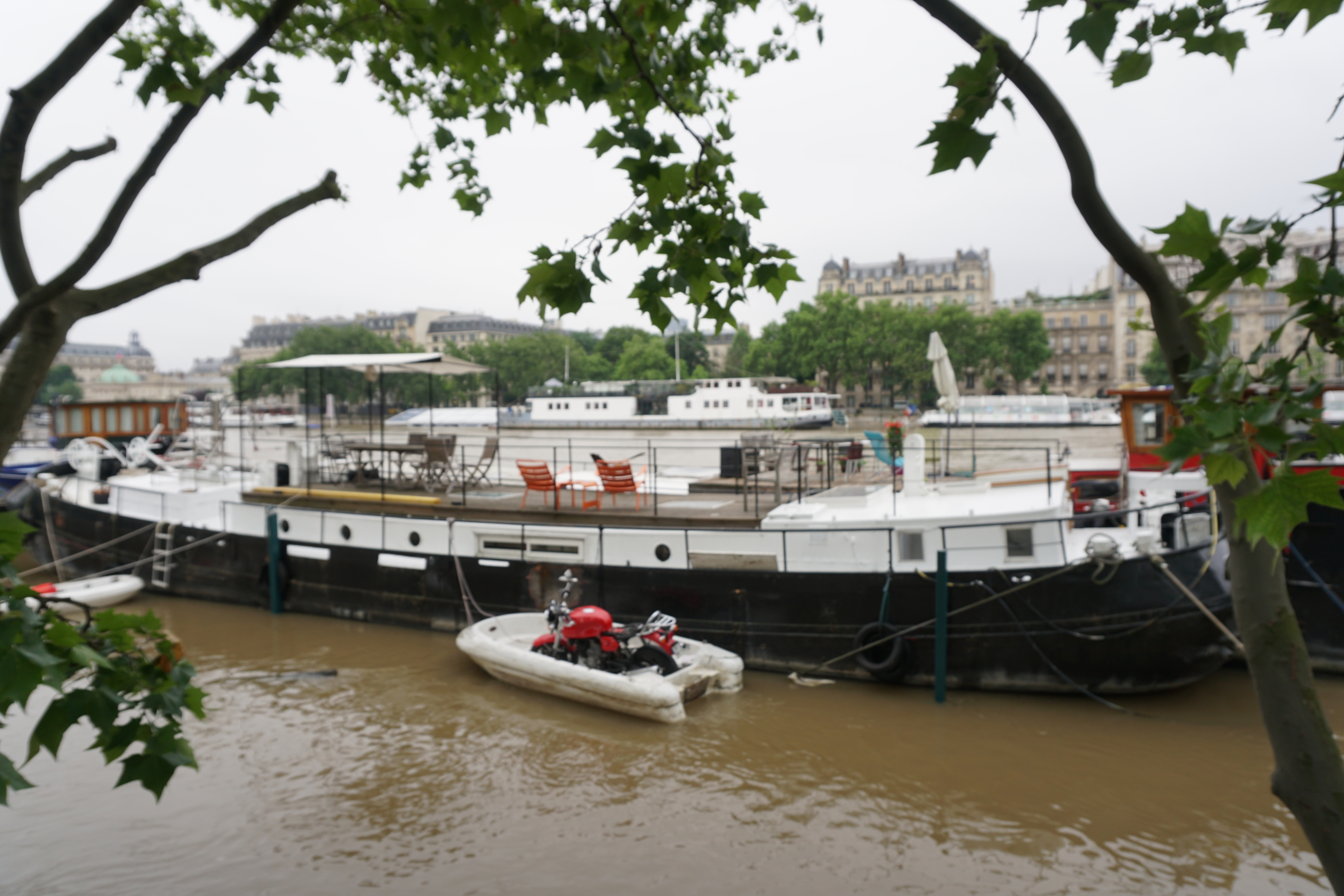 Picture France Paris Seine river 2016-06 50 - Journey Seine river