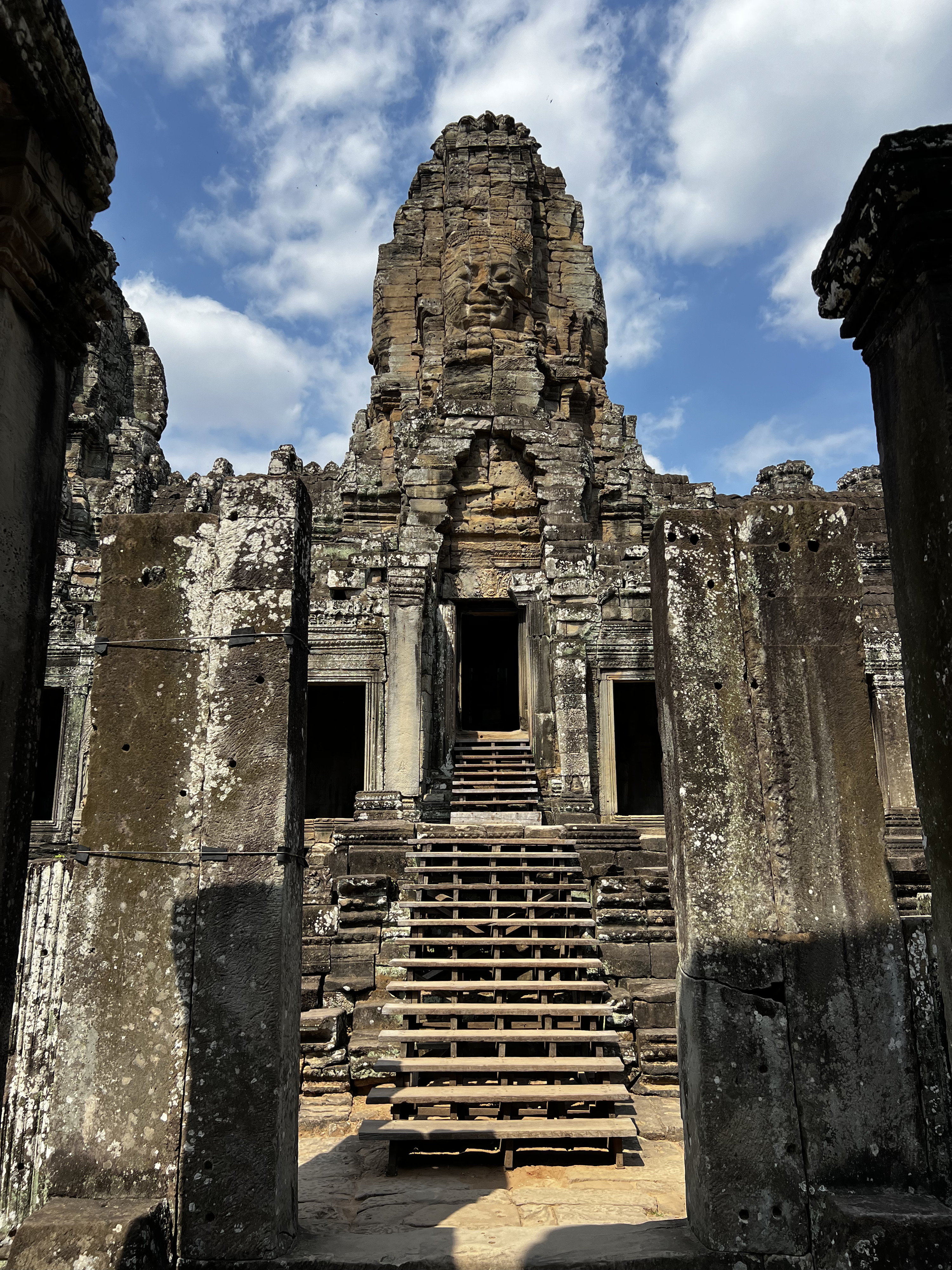 Picture Cambodia Siem Reap Bayon 2023-01 42 - Tour Bayon