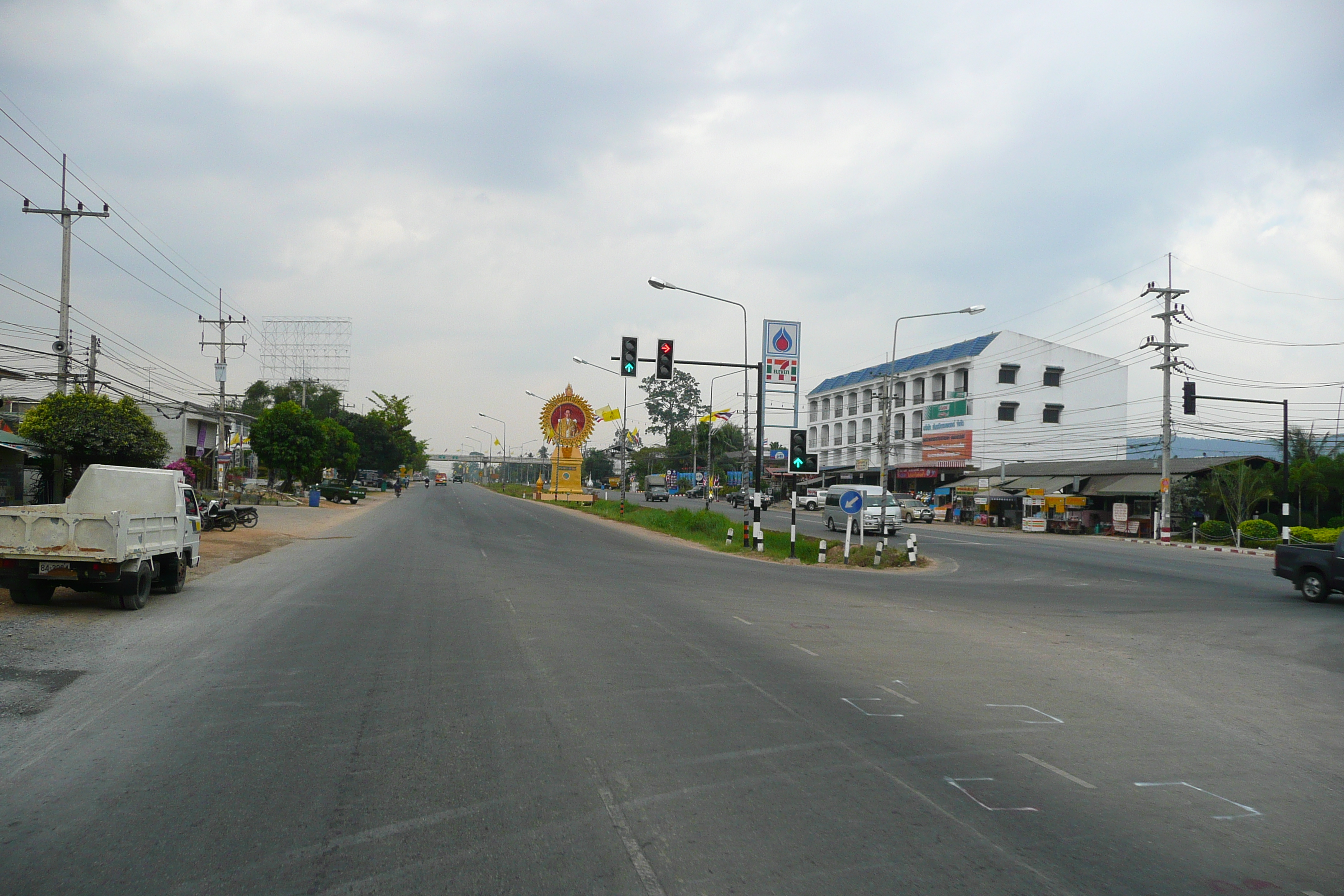 Picture Thailand Chonburi Sukhumvit road 2008-01 14 - Discovery Sukhumvit road