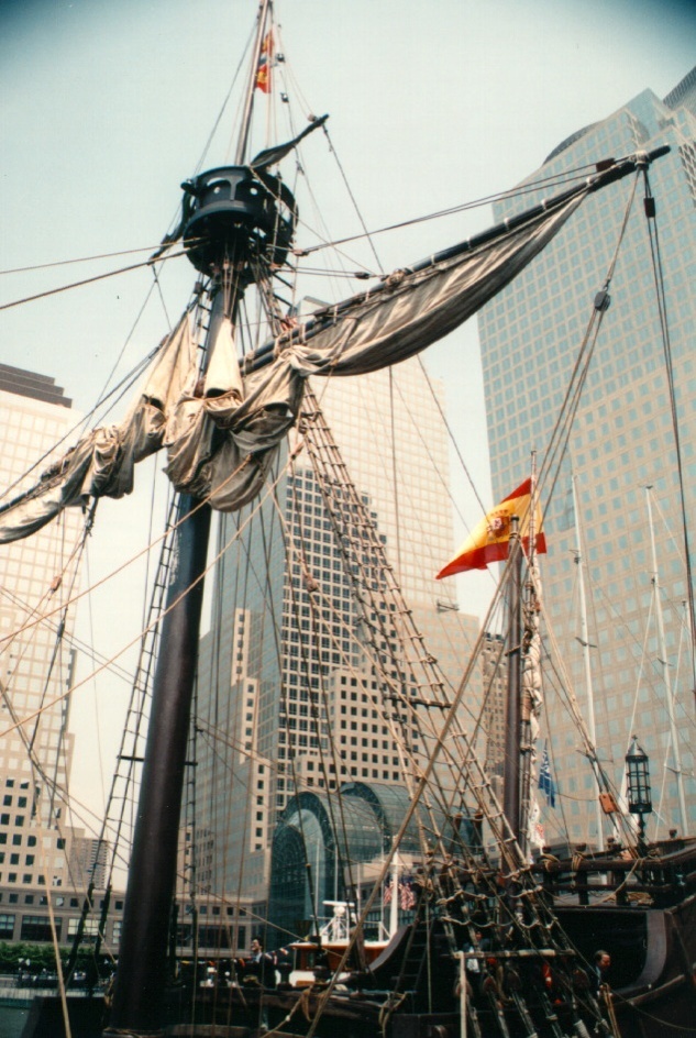 Picture United States New York 1992-08 8 - Discovery New York