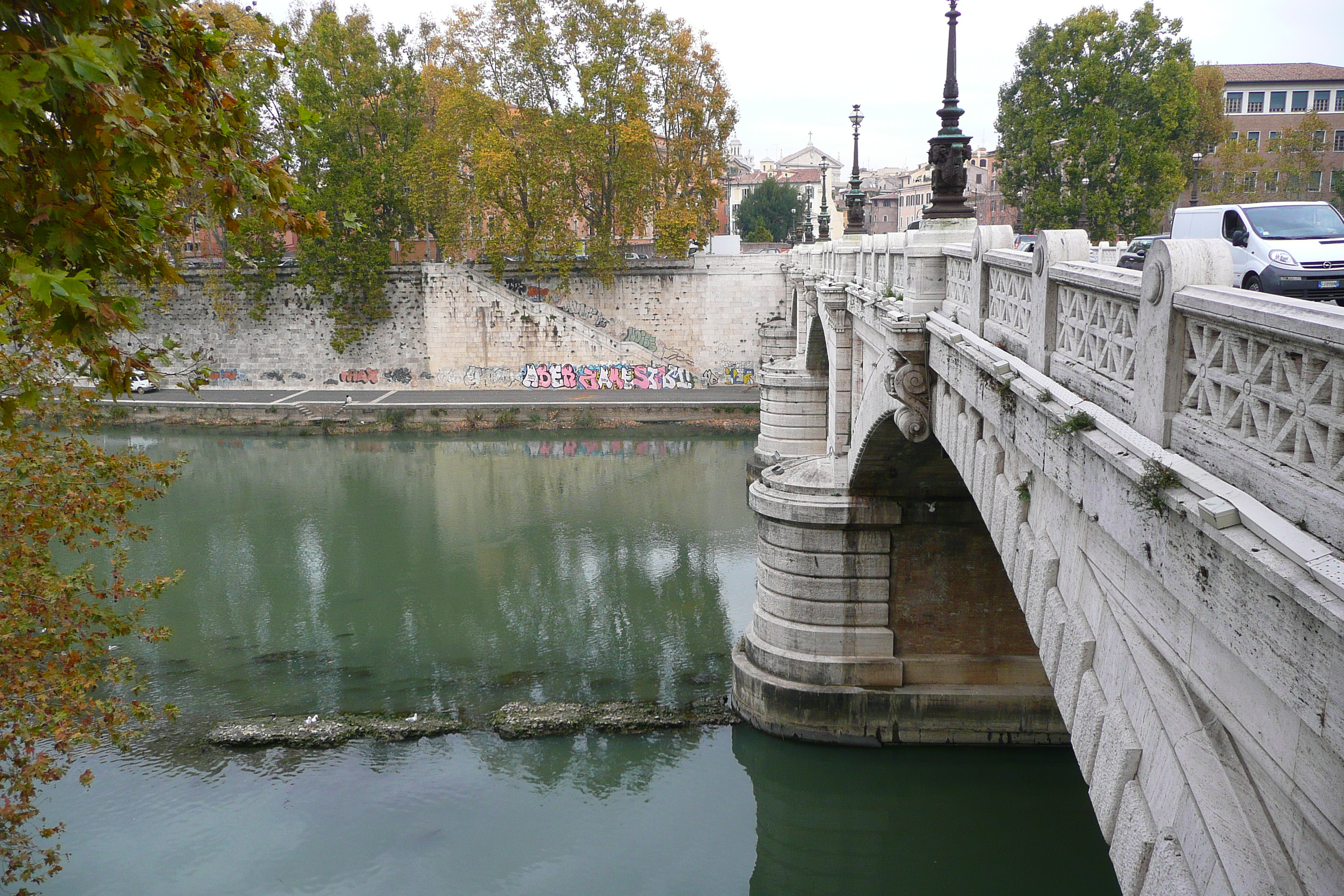 Picture Italy Rome Lungotevere Gianicolense 2007-11 16 - Recreation Lungotevere Gianicolense