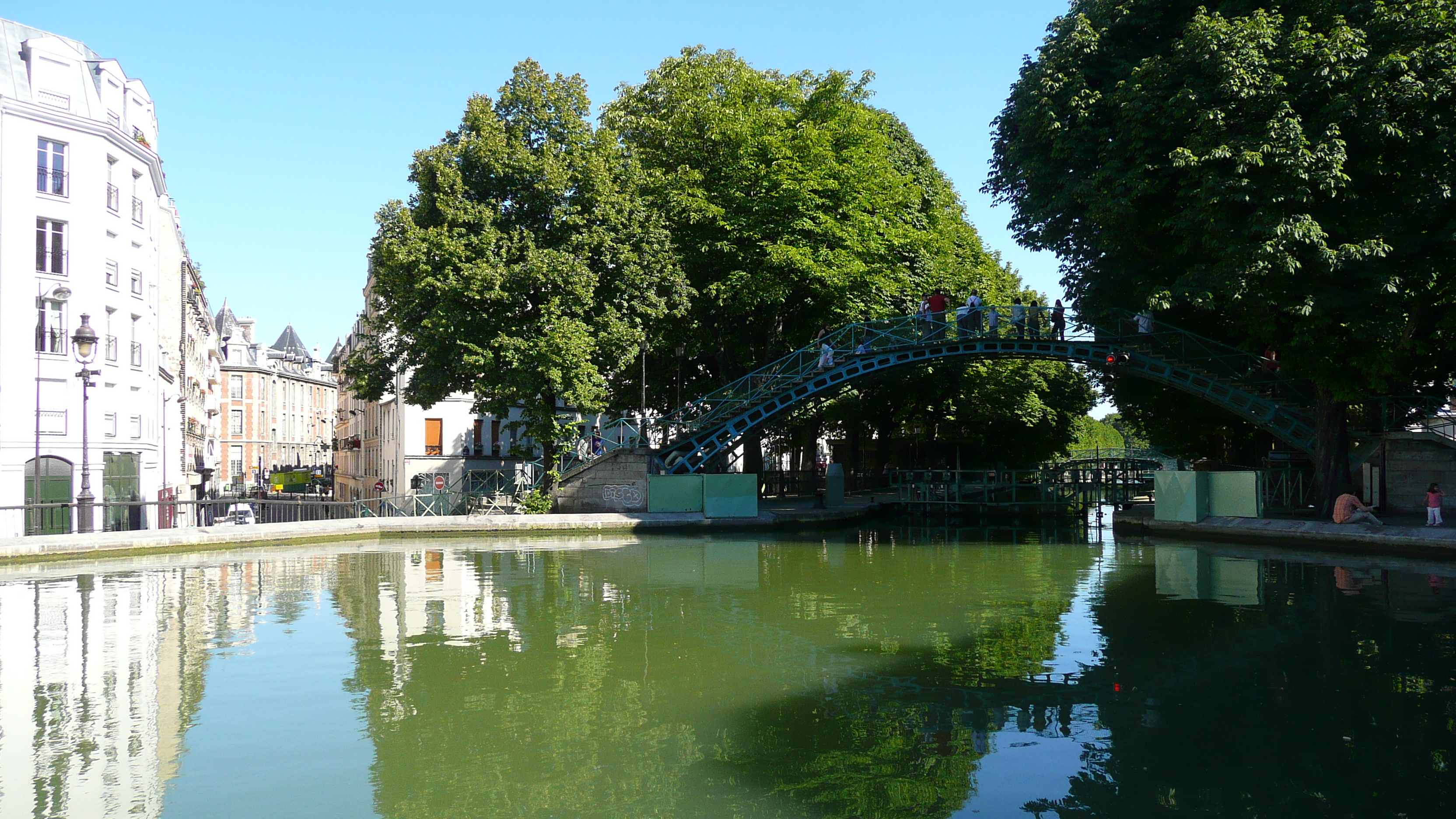 Picture France Paris Canal St Martin 2007-08 9 - Around Canal St Martin