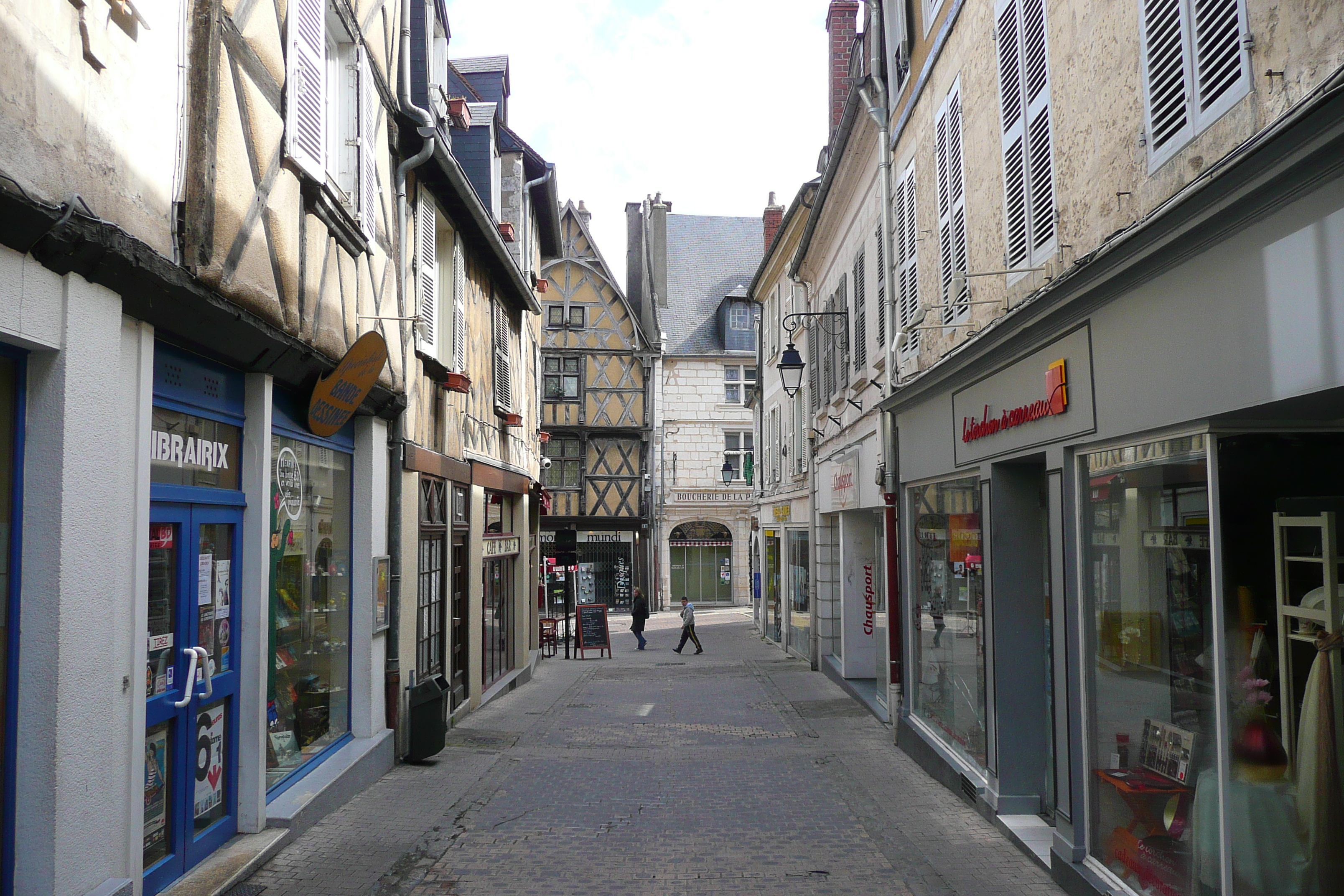 Picture France Bourges 2008-04 105 - Tours Bourges