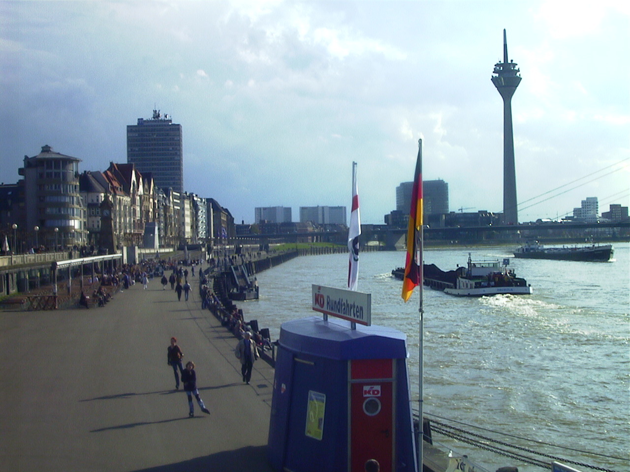 Picture Germany Dusseldorf 2000-04 9 - Tour Dusseldorf