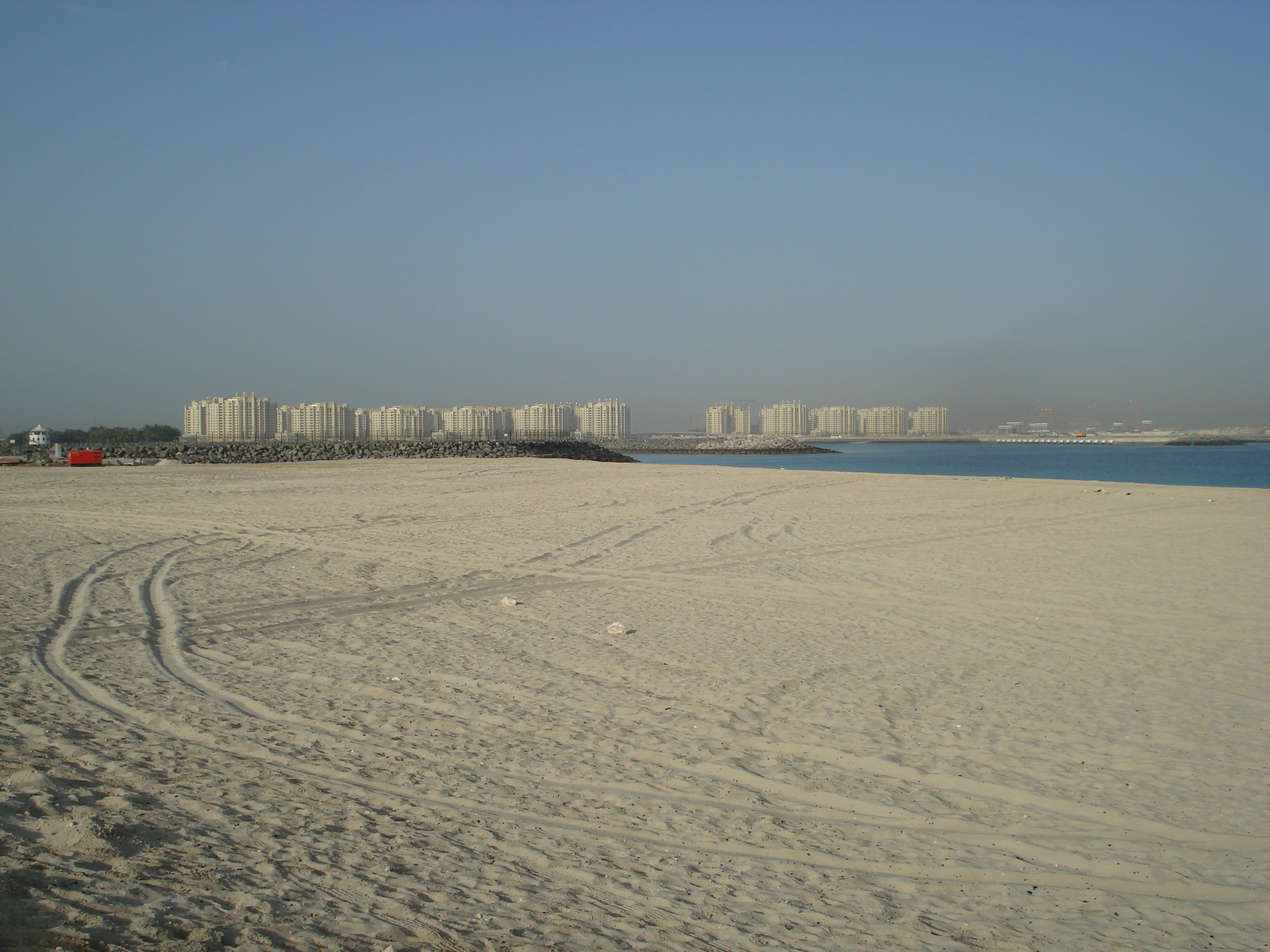 Picture United Arab Emirates Dubai Jumeirah Beach 2007-03 31 - History Jumeirah Beach