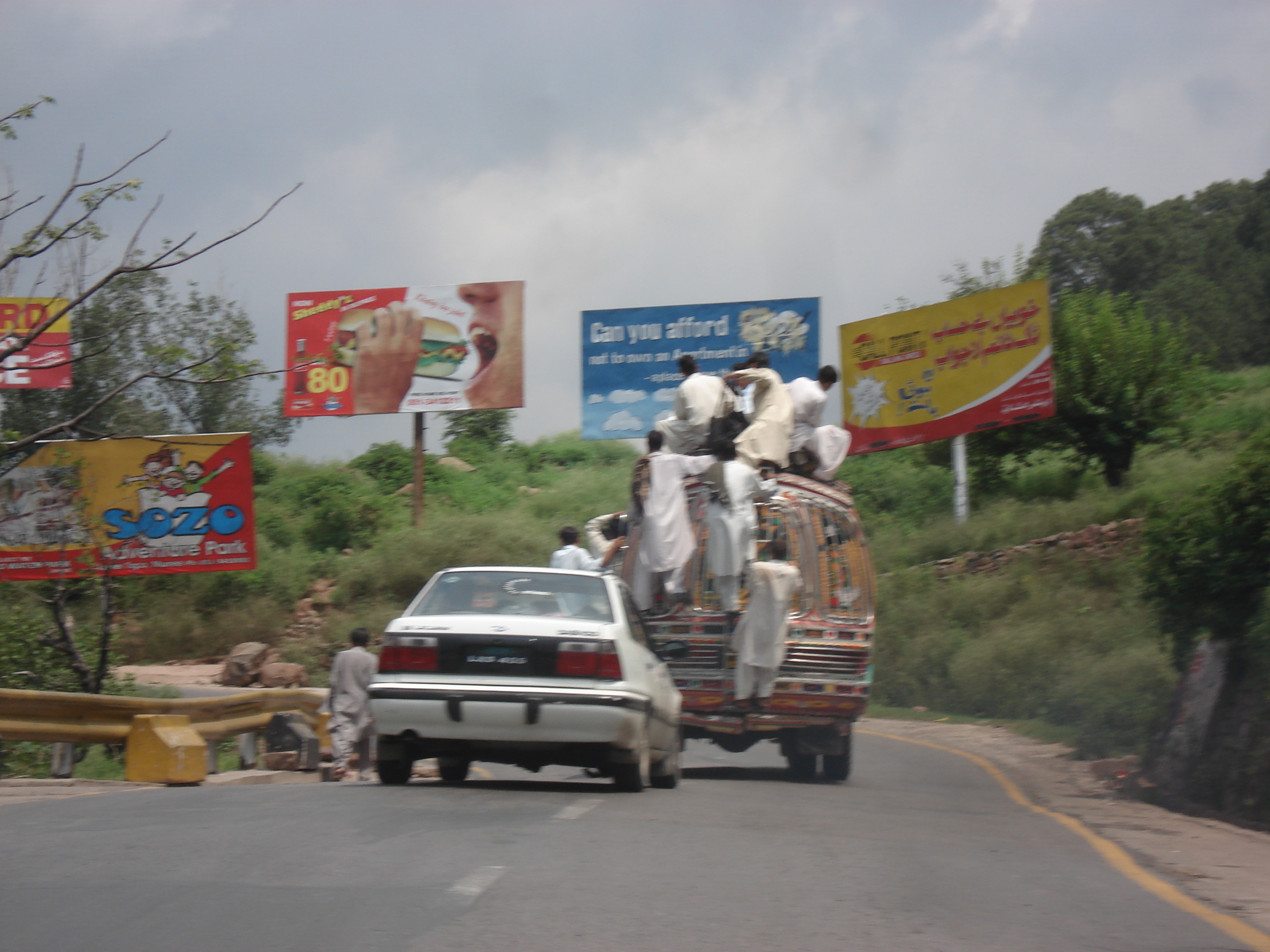 Picture Pakistan Islamabad to Murree road 2006-08 4 - Around Islamabad to Murree road