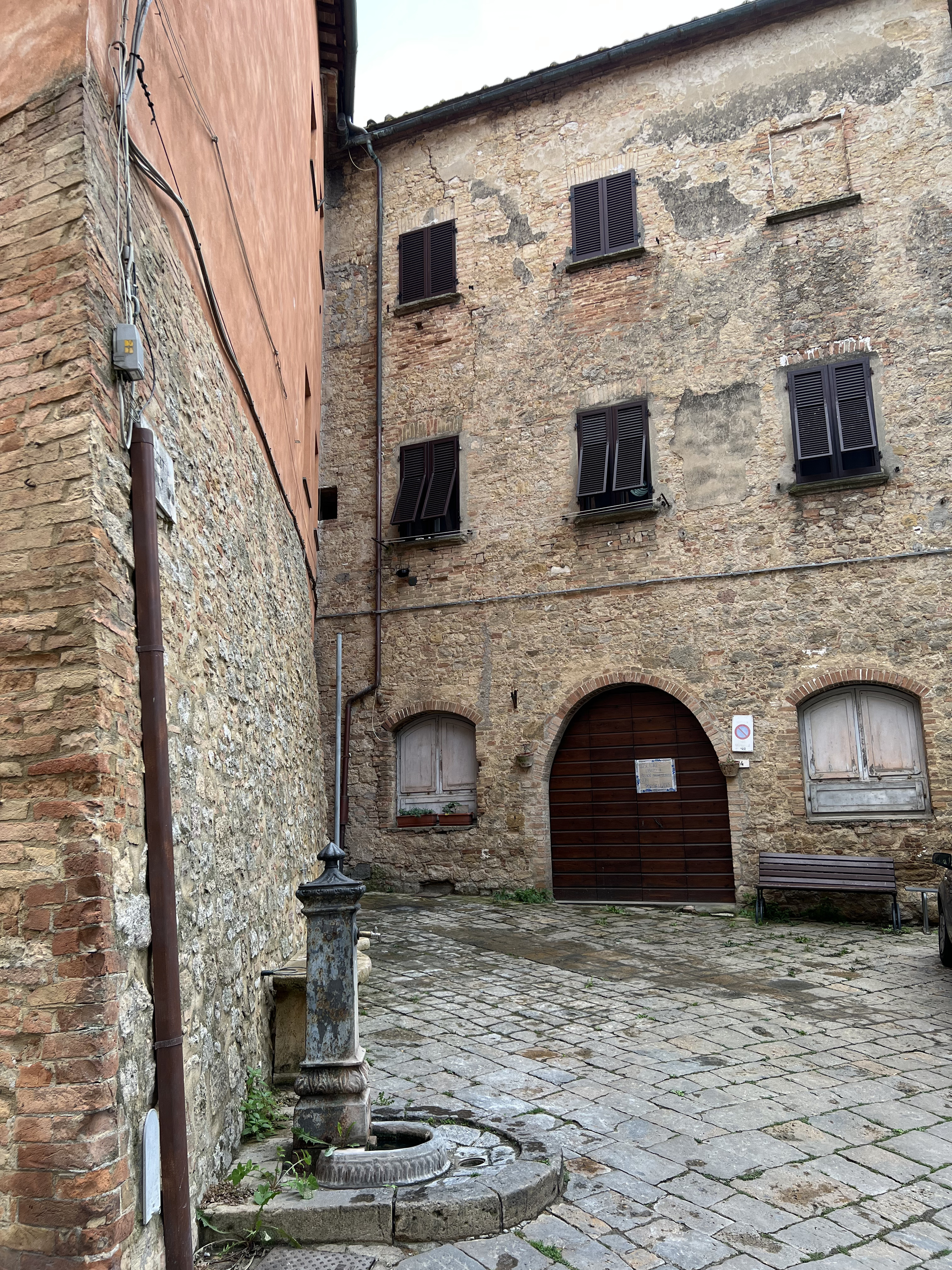 Picture Italy Volterra 2021-09 136 - Tour Volterra