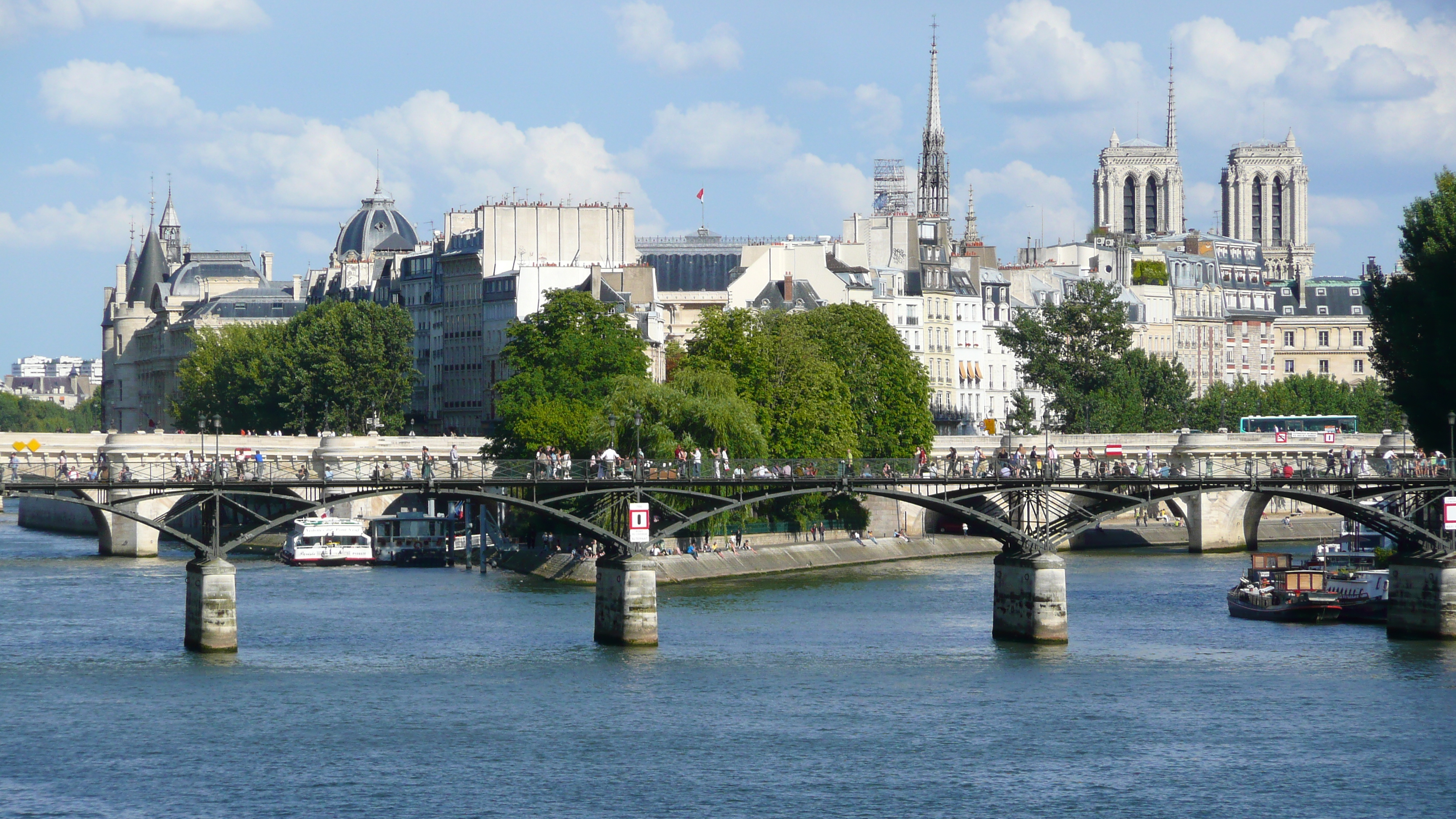 Picture France Paris The Bridges of Paris 2007-07 26 - History The Bridges of Paris