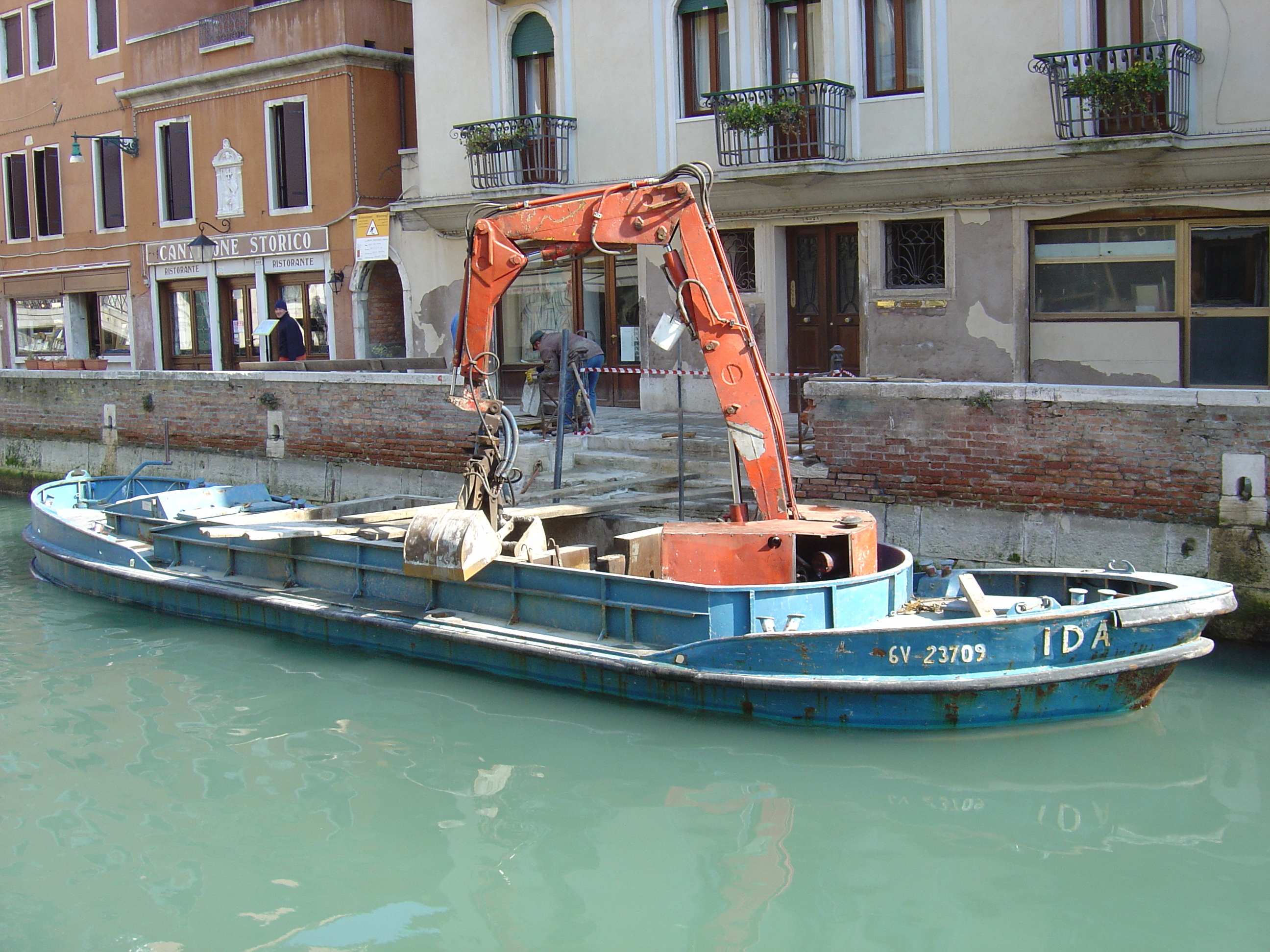 Picture Italy Venice 2005-03 223 - History Venice