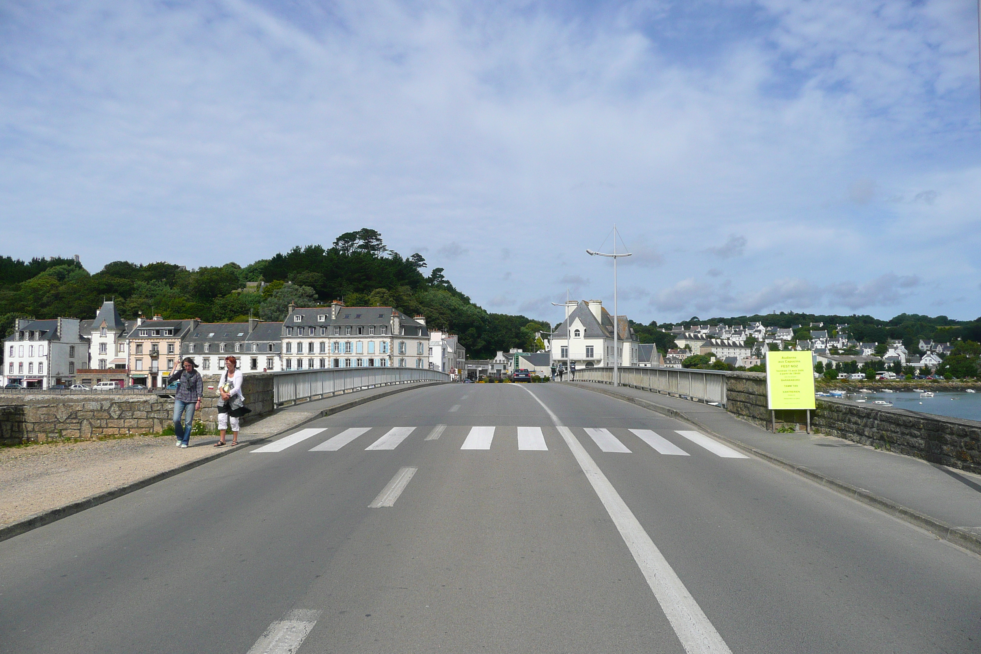 Picture France Audierne 2008-07 21 - Center Audierne