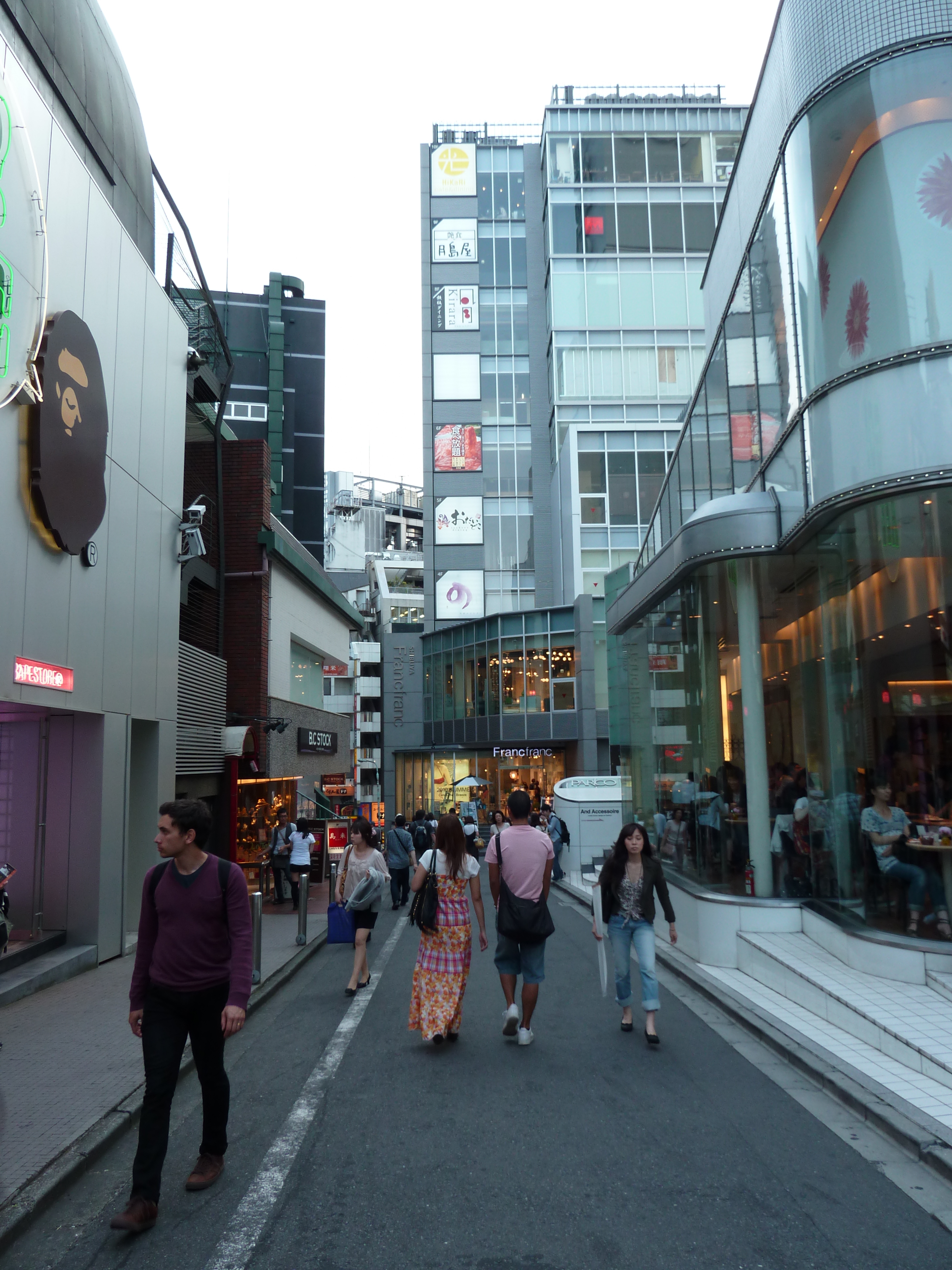 Picture Japan Tokyo Shibuya 2010-06 81 - Discovery Shibuya