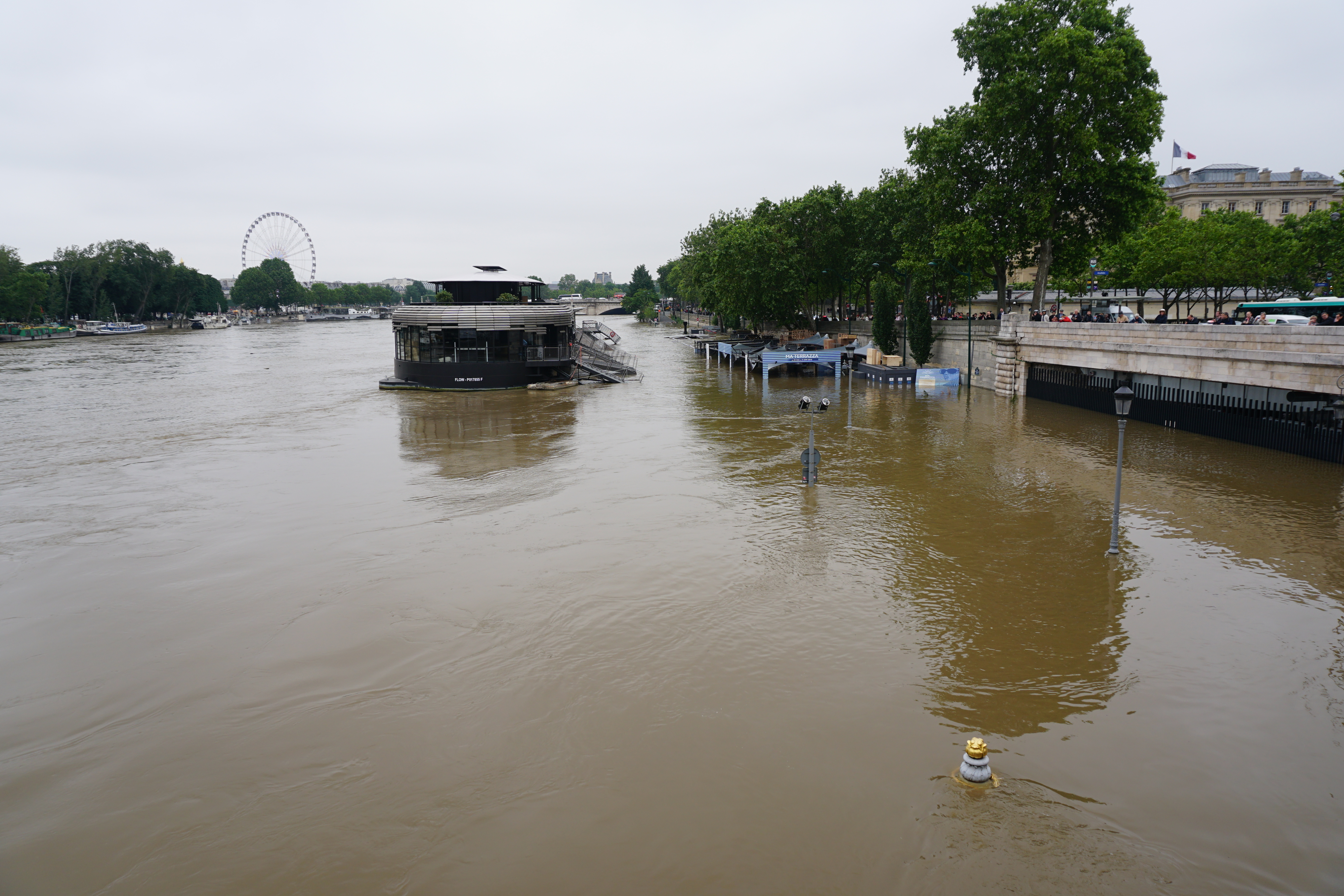 Picture France Paris Seine river 2016-06 76 - Journey Seine river