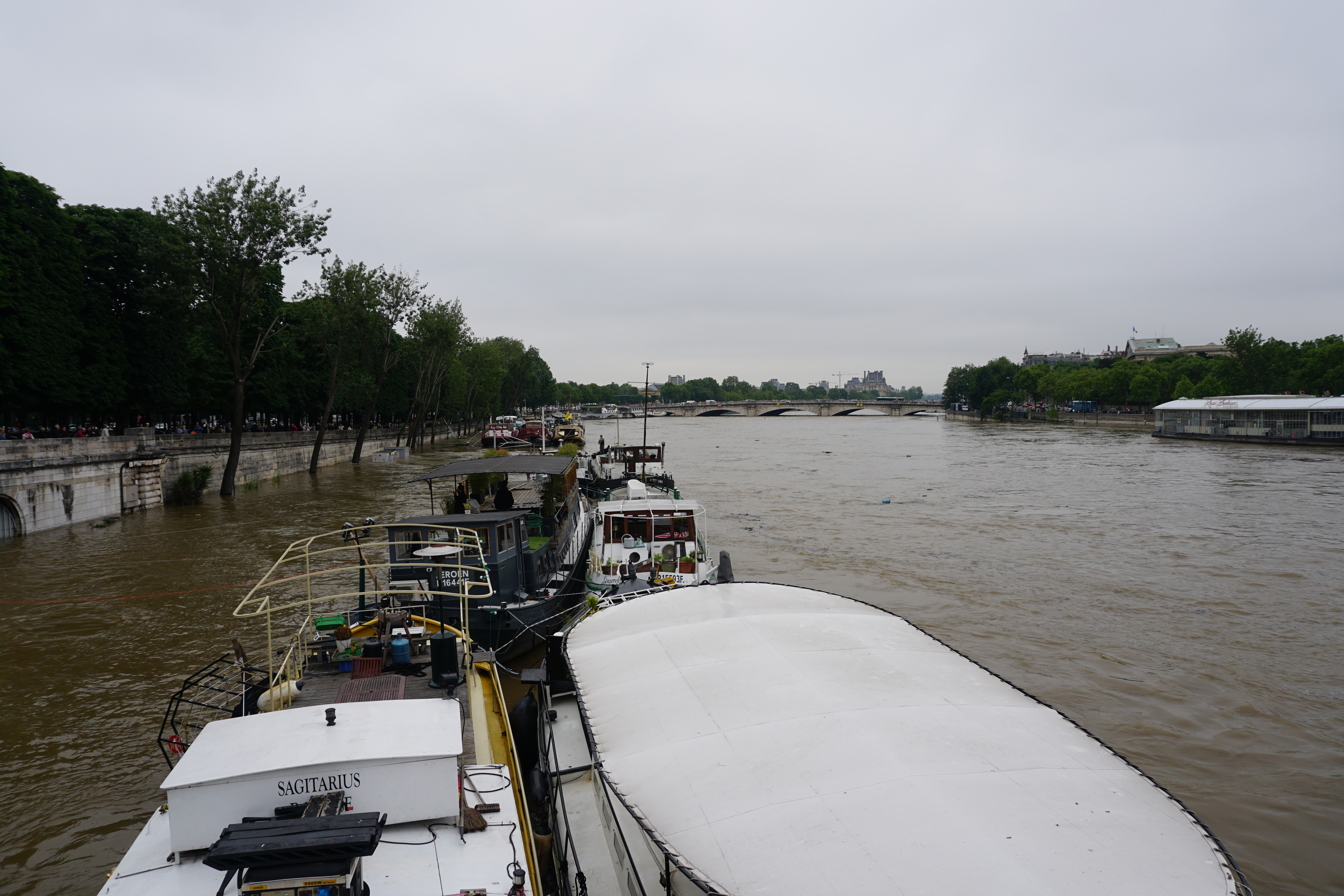 Picture France Paris Seine river 2016-06 72 - Journey Seine river