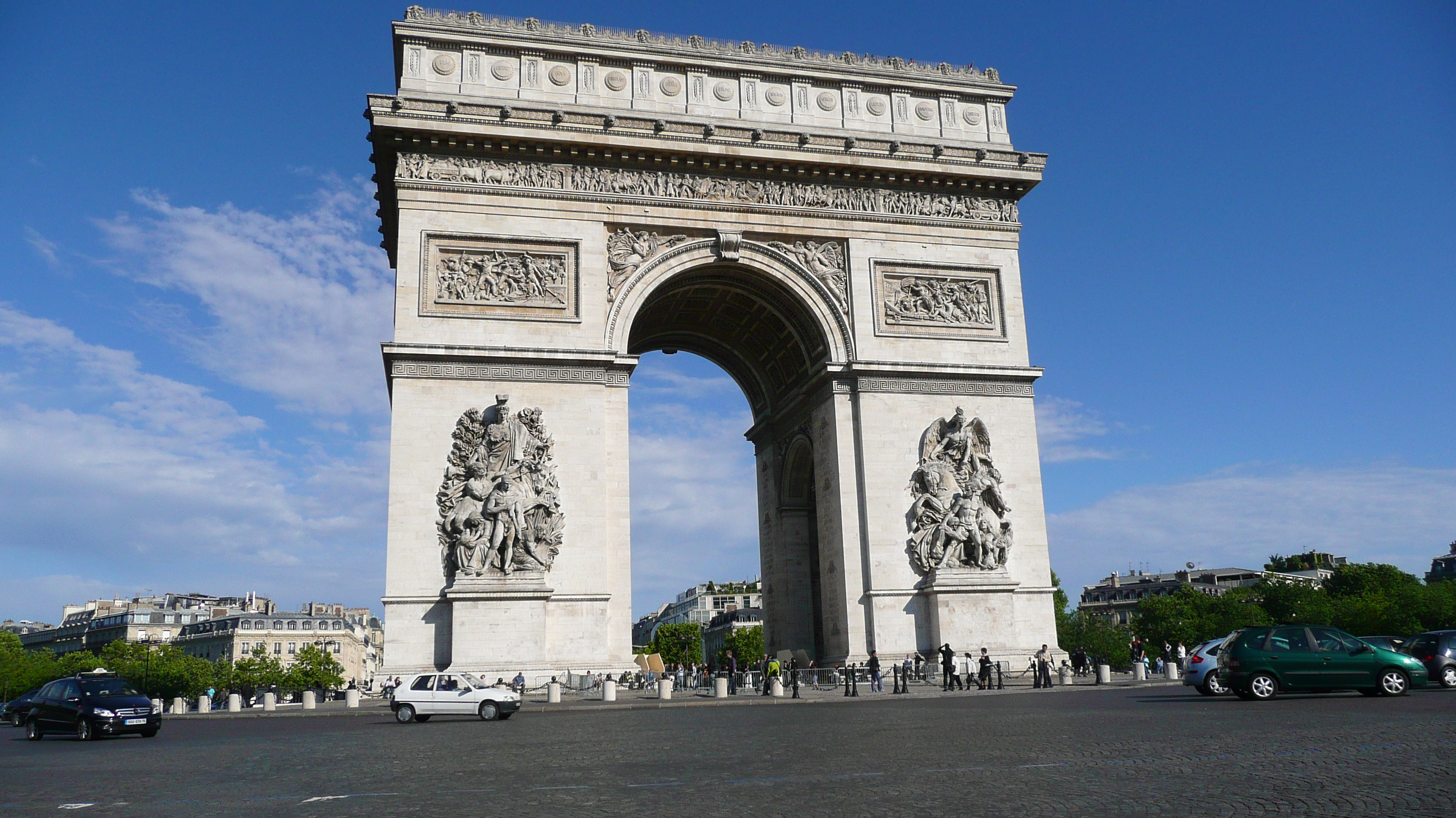 Picture France Paris Etoile and Arc de Triomphe 2007-05 20 - Journey Etoile and Arc de Triomphe