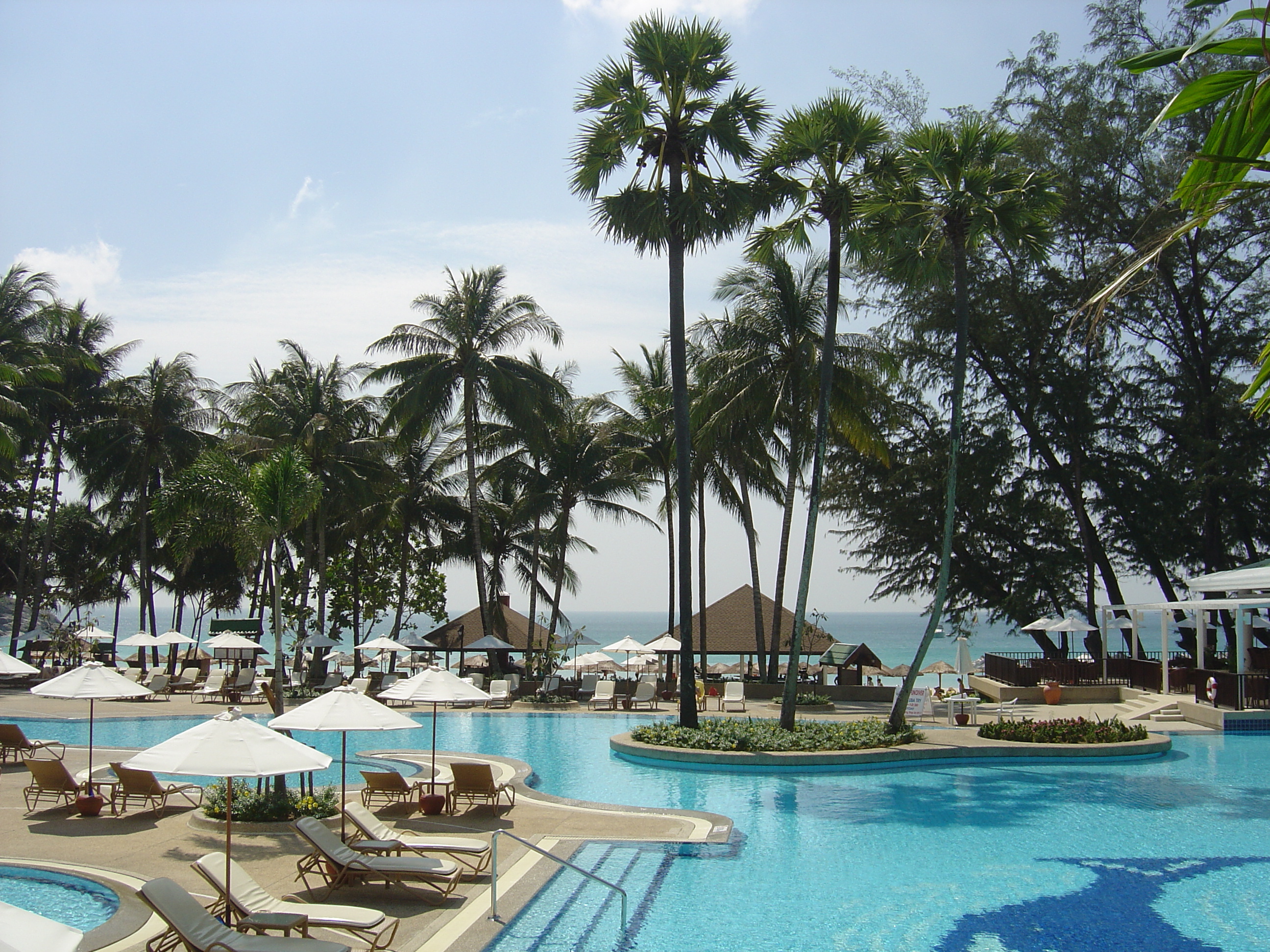 Picture Thailand Phuket Meridien Phuket Beach Hotel 2005-12 1 - Center Meridien Phuket Beach Hotel