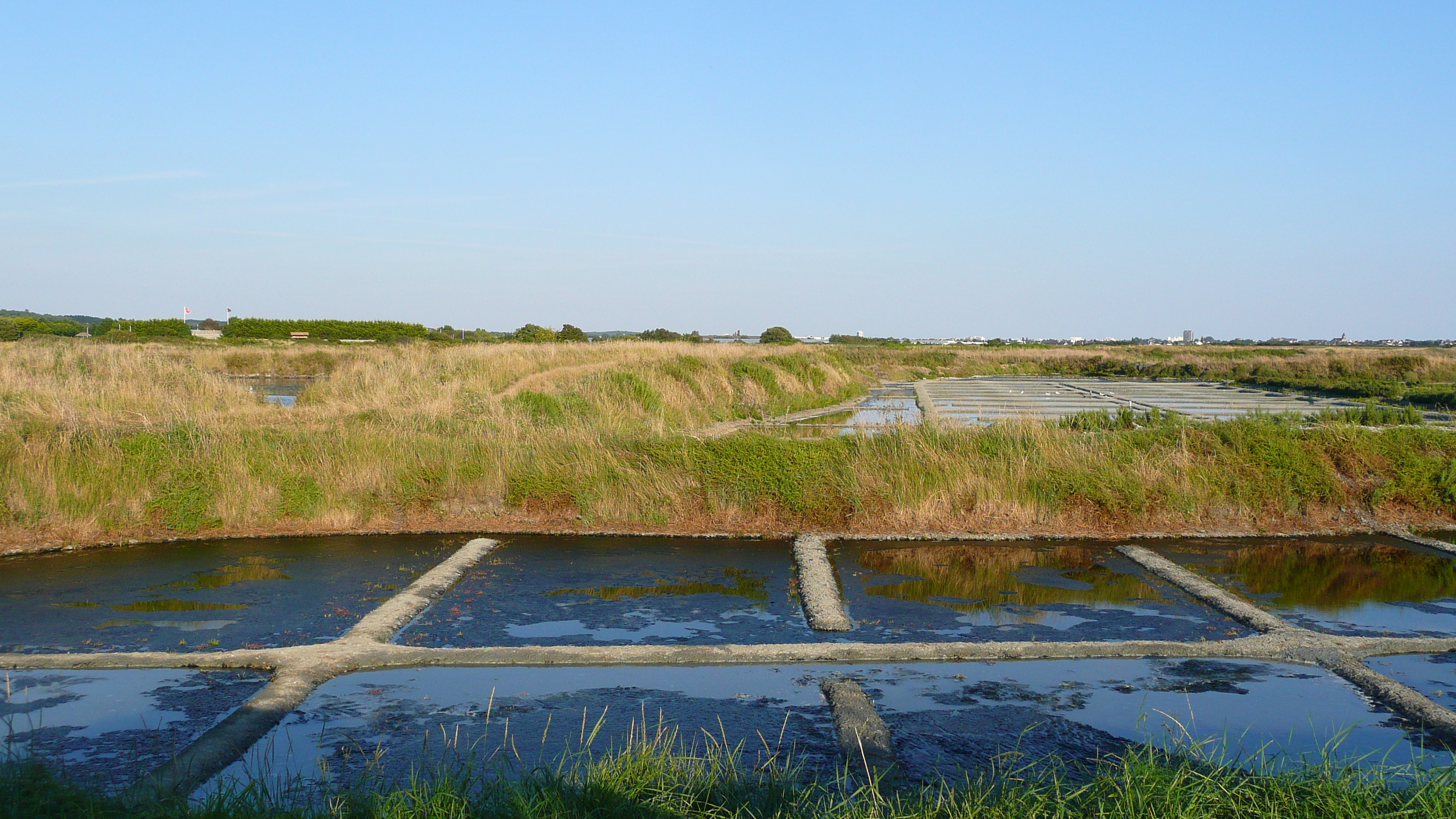 Picture France Guerande Les marais salants 2007-08 3 - Tour Les marais salants