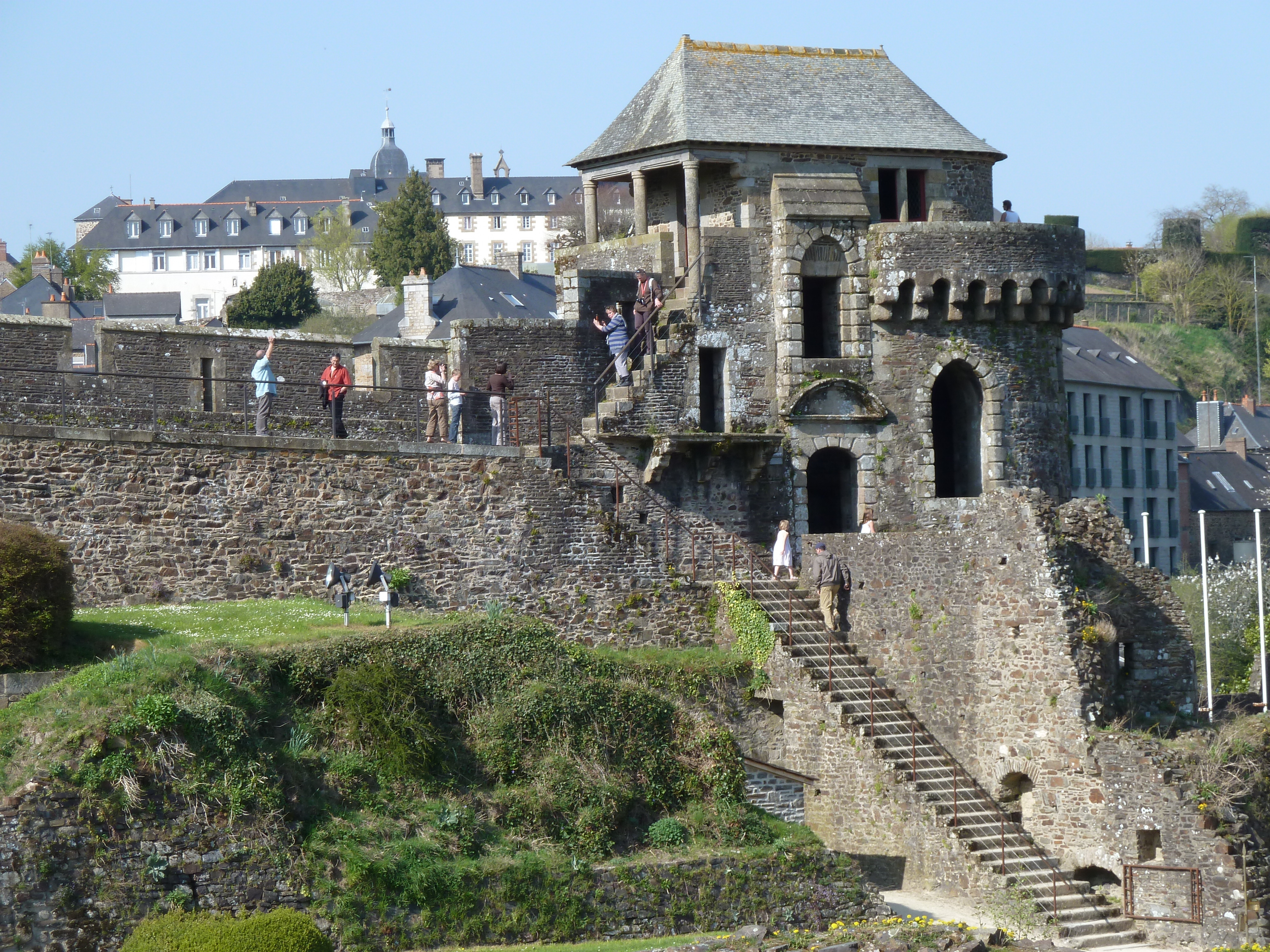 Picture France Fougeres 2010-04 73 - Center Fougeres