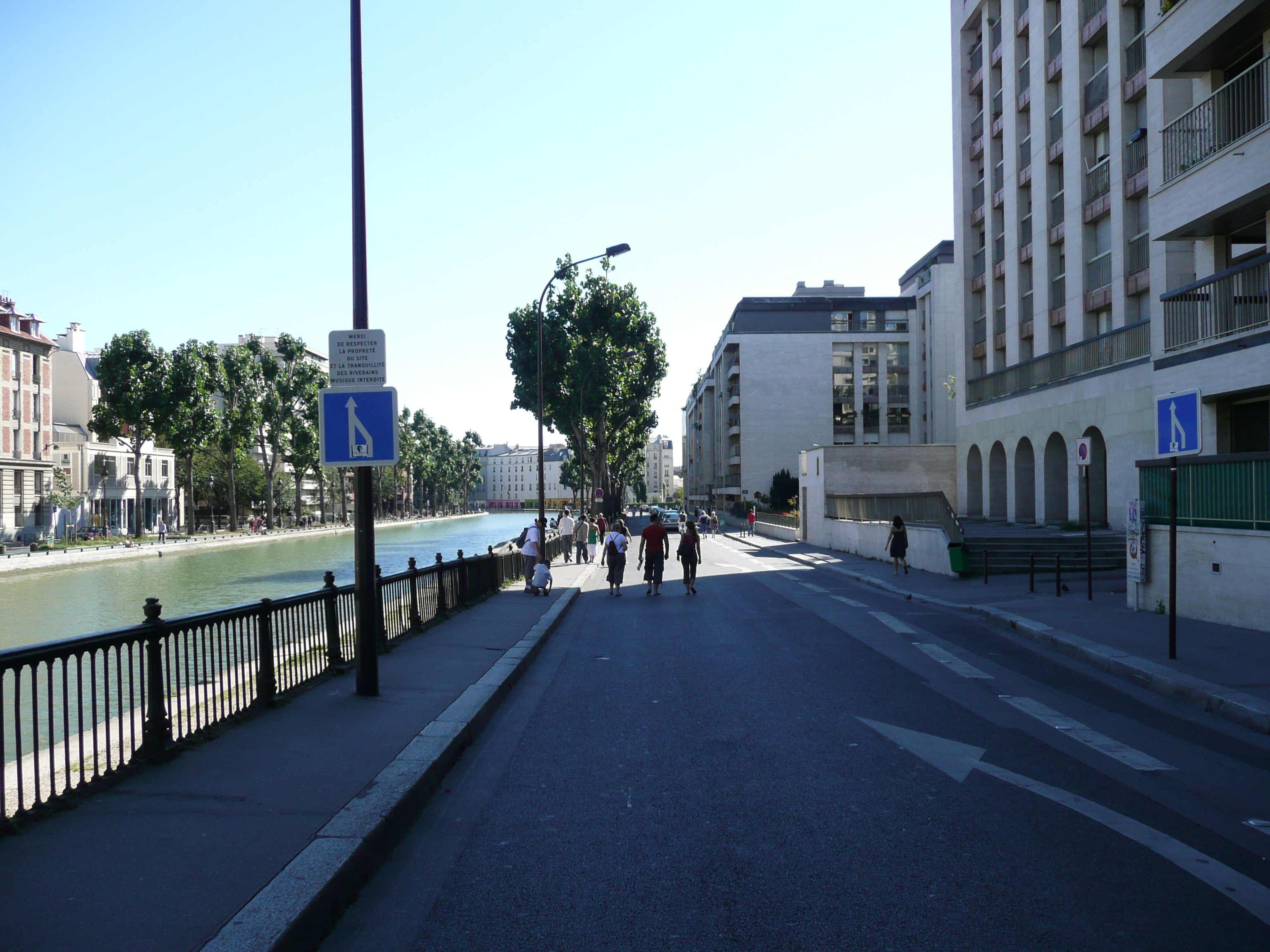 Picture France Paris Canal St Martin 2007-08 74 - Center Canal St Martin