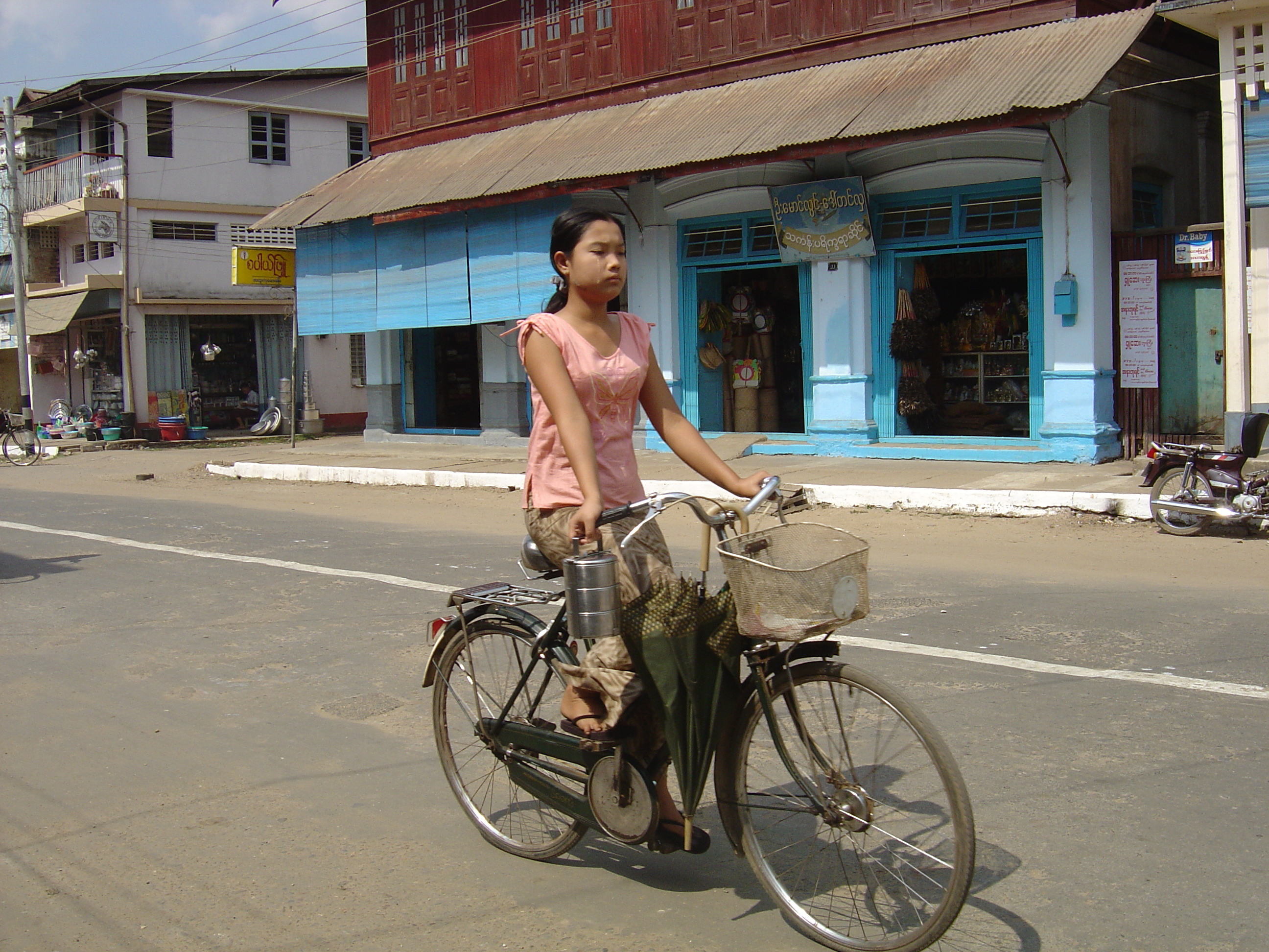 Picture Myanmar Dawei (TAVOY) 2005-01 187 - Around Dawei (TAVOY)