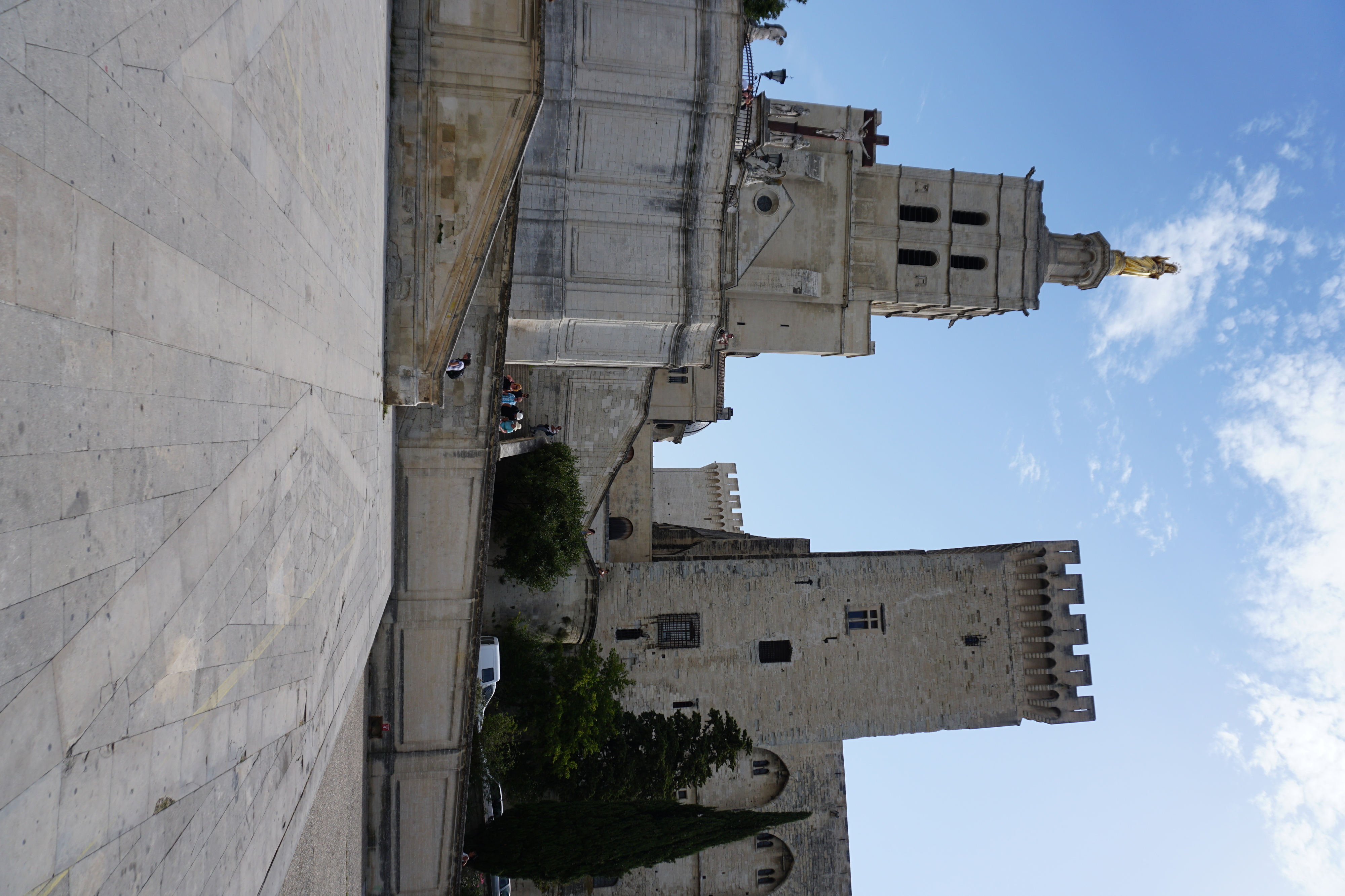 Picture France Avignon 2017-08 12 - Tours Avignon