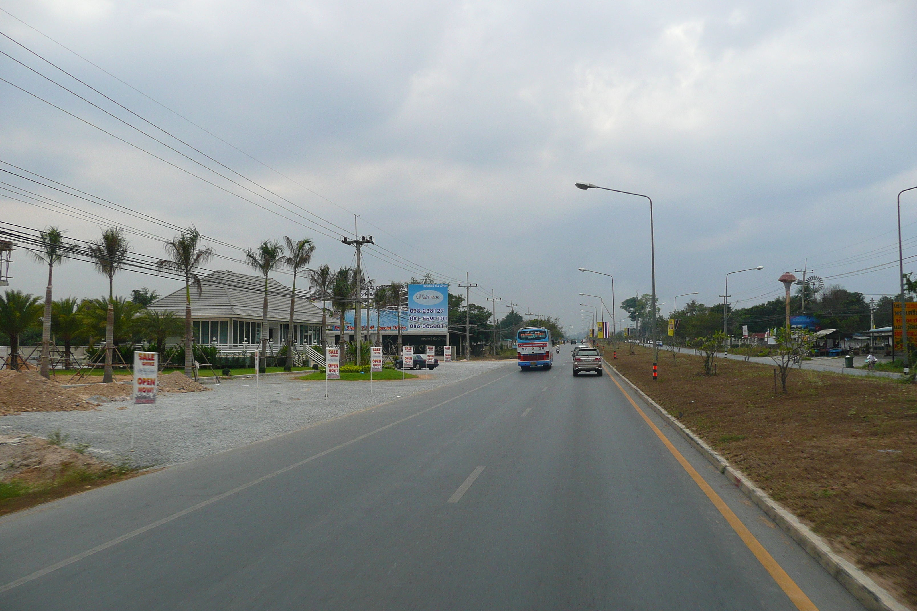 Picture Thailand Chonburi Sukhumvit road 2008-01 2 - Center Sukhumvit road