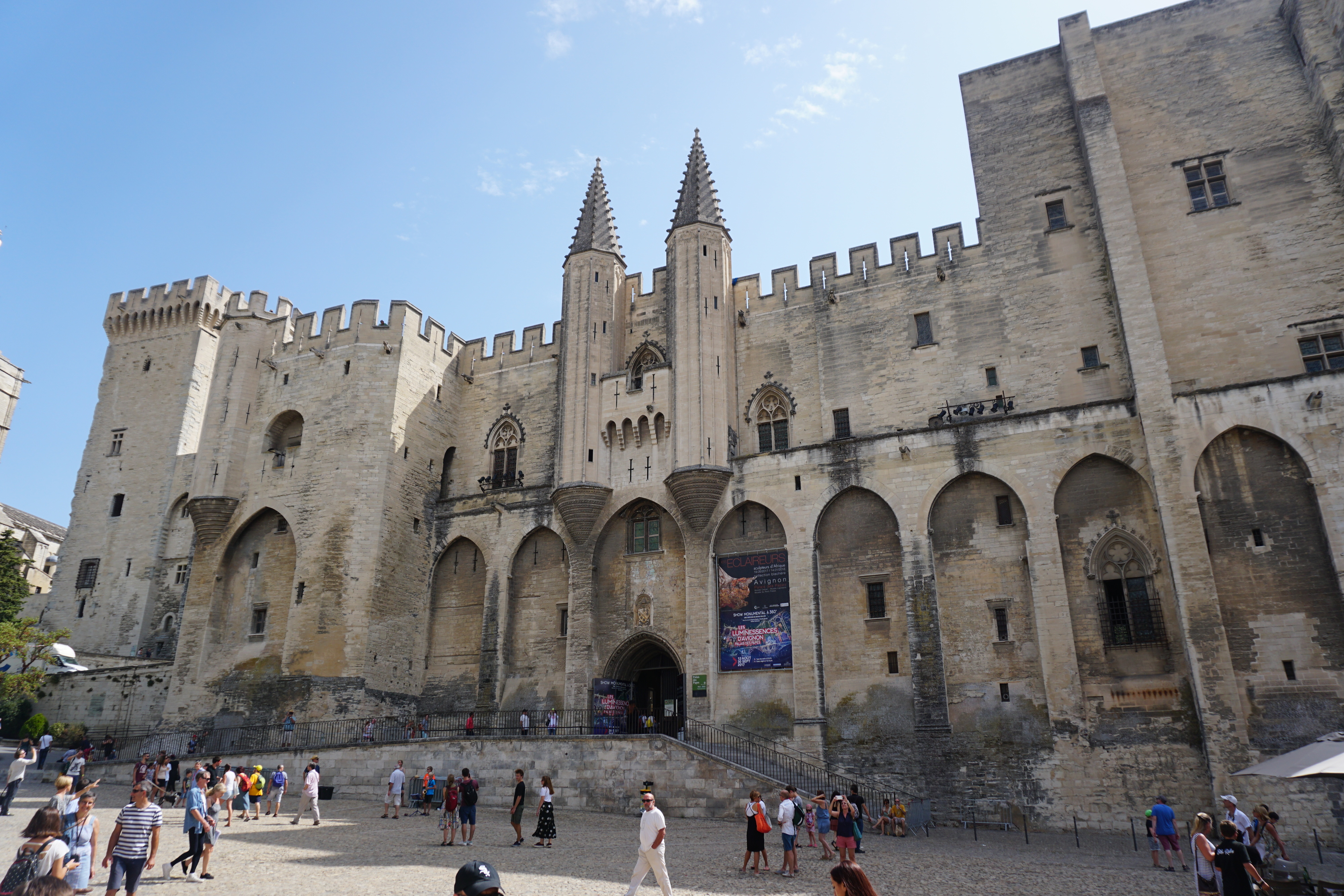 Picture France Avignon 2017-08 4 - Tours Avignon