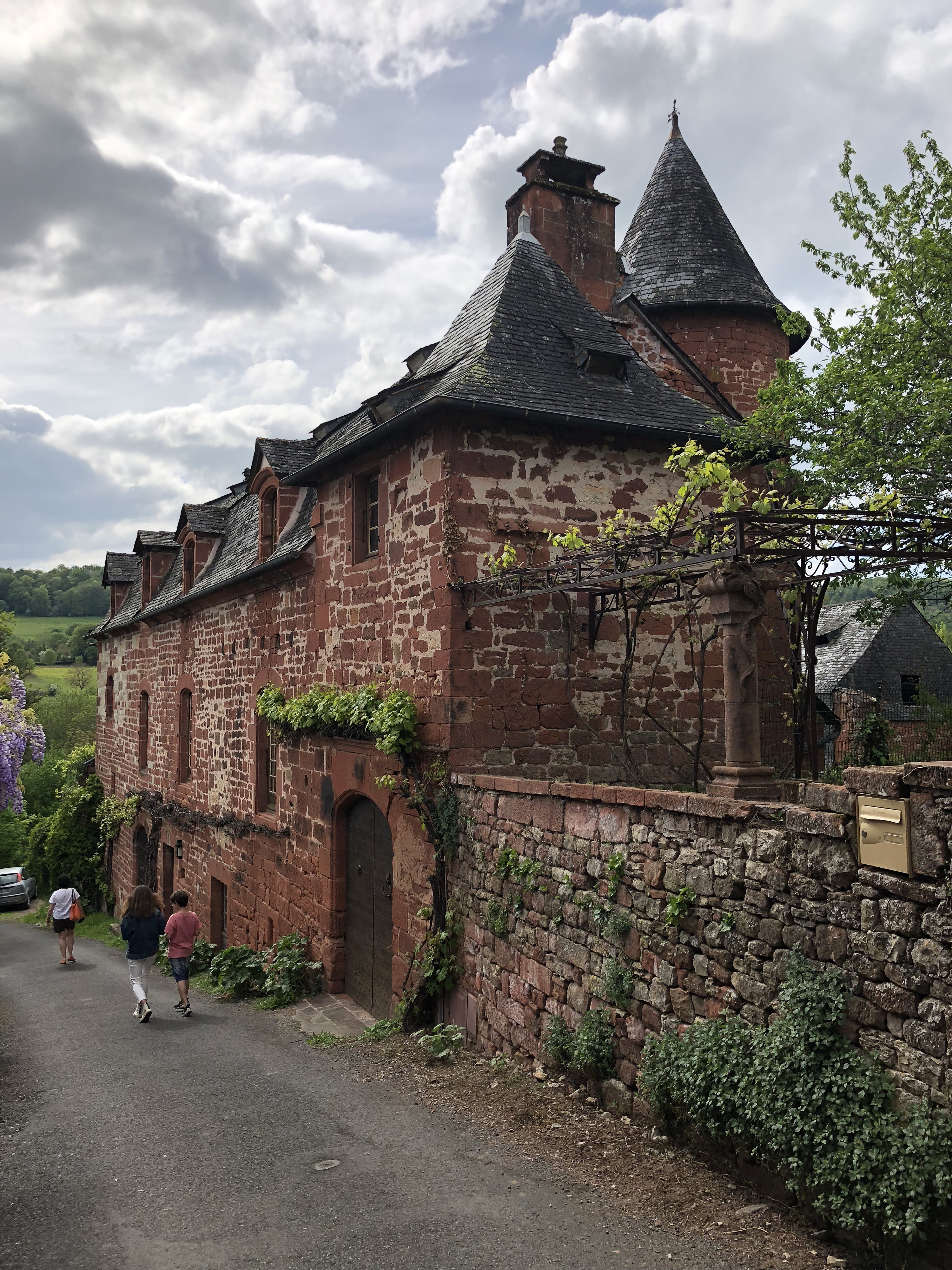 Picture France Collonges la Rouge 2018-04 39 - Tour Collonges la Rouge