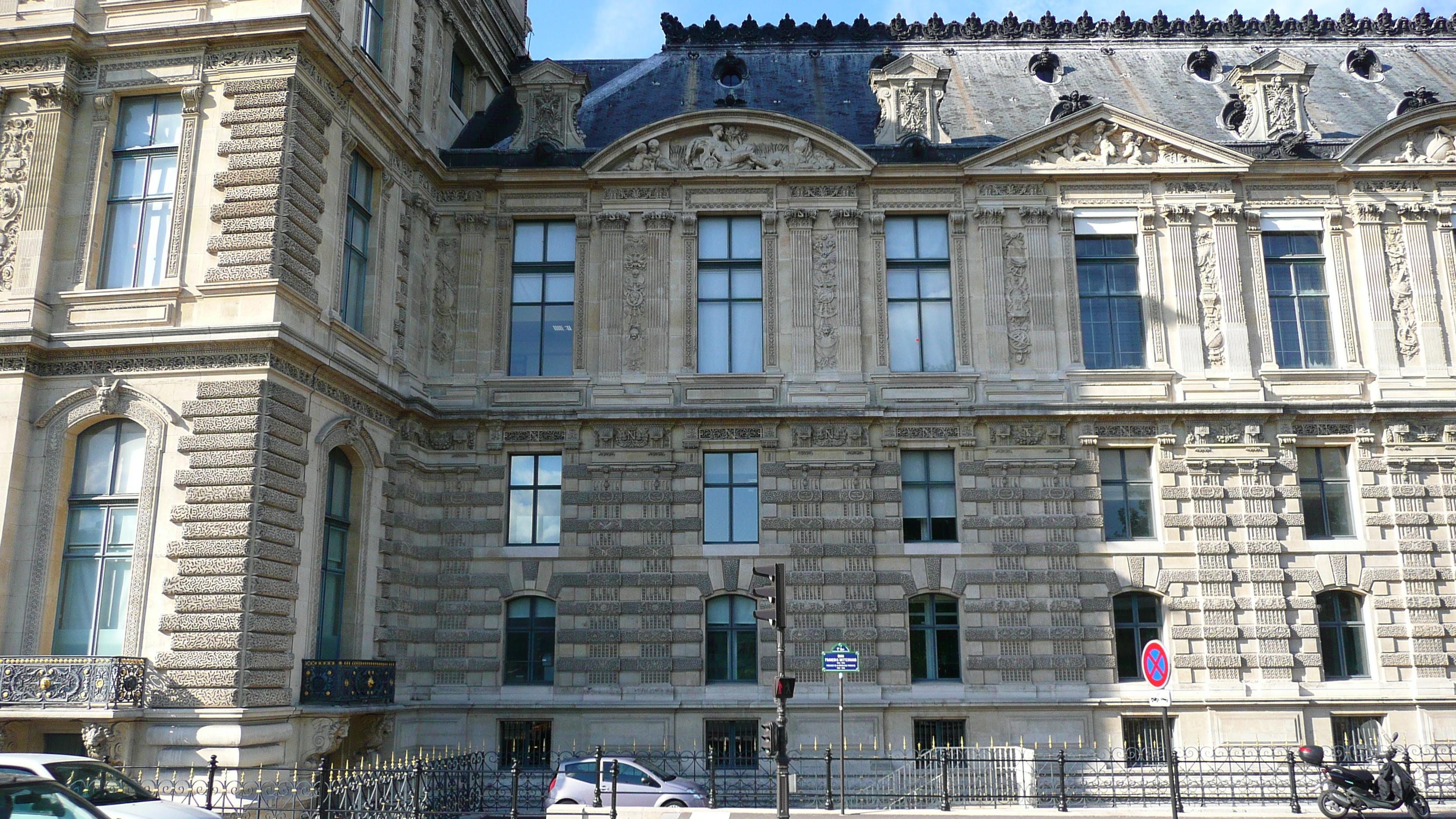 Picture France Paris Louvre Riverside facade of Louvre 2007-07 15 - Around Riverside facade of Louvre