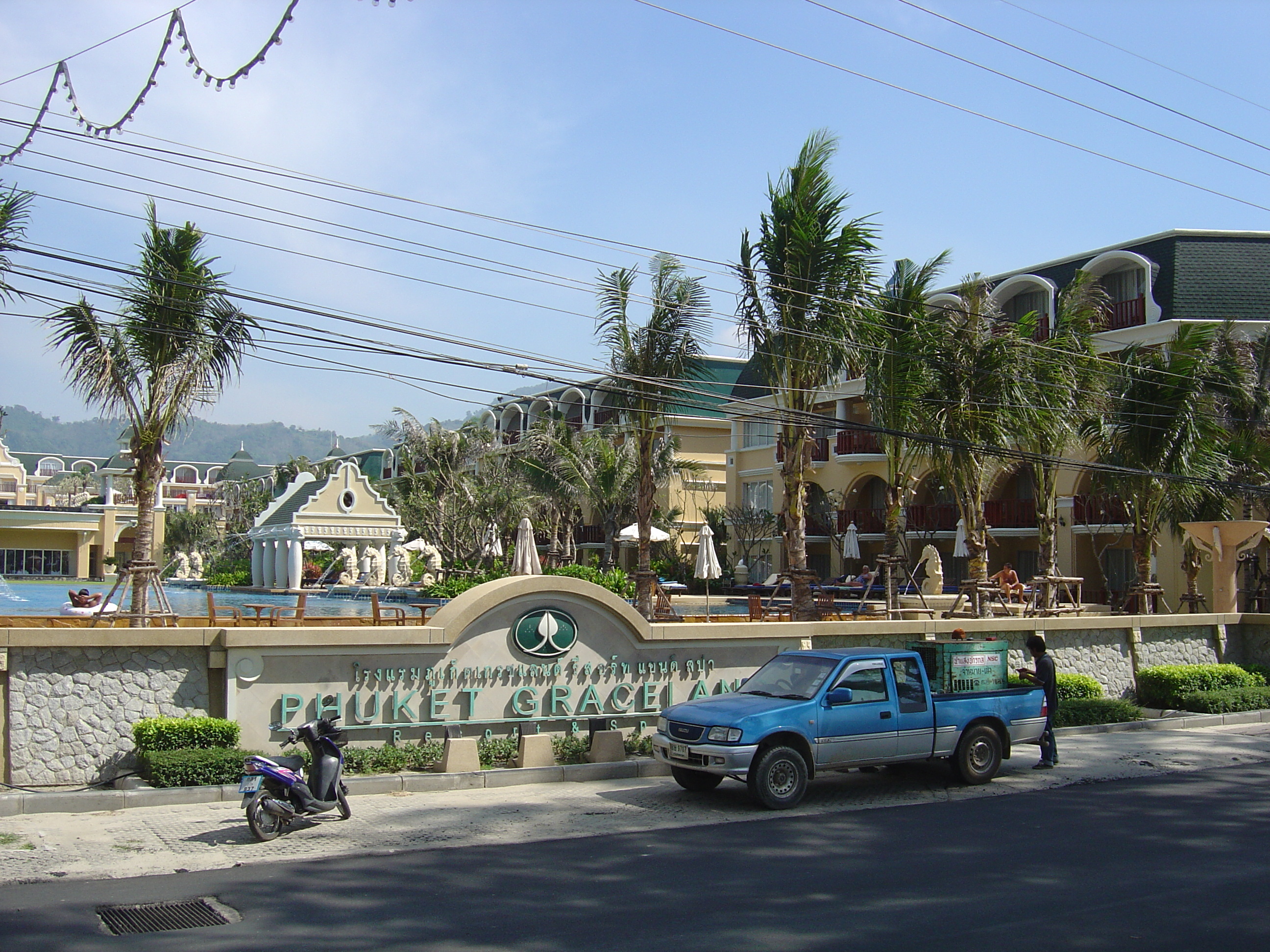 Picture Thailand Phuket Patong Beach Road 2005-12 38 - Tour Beach Road