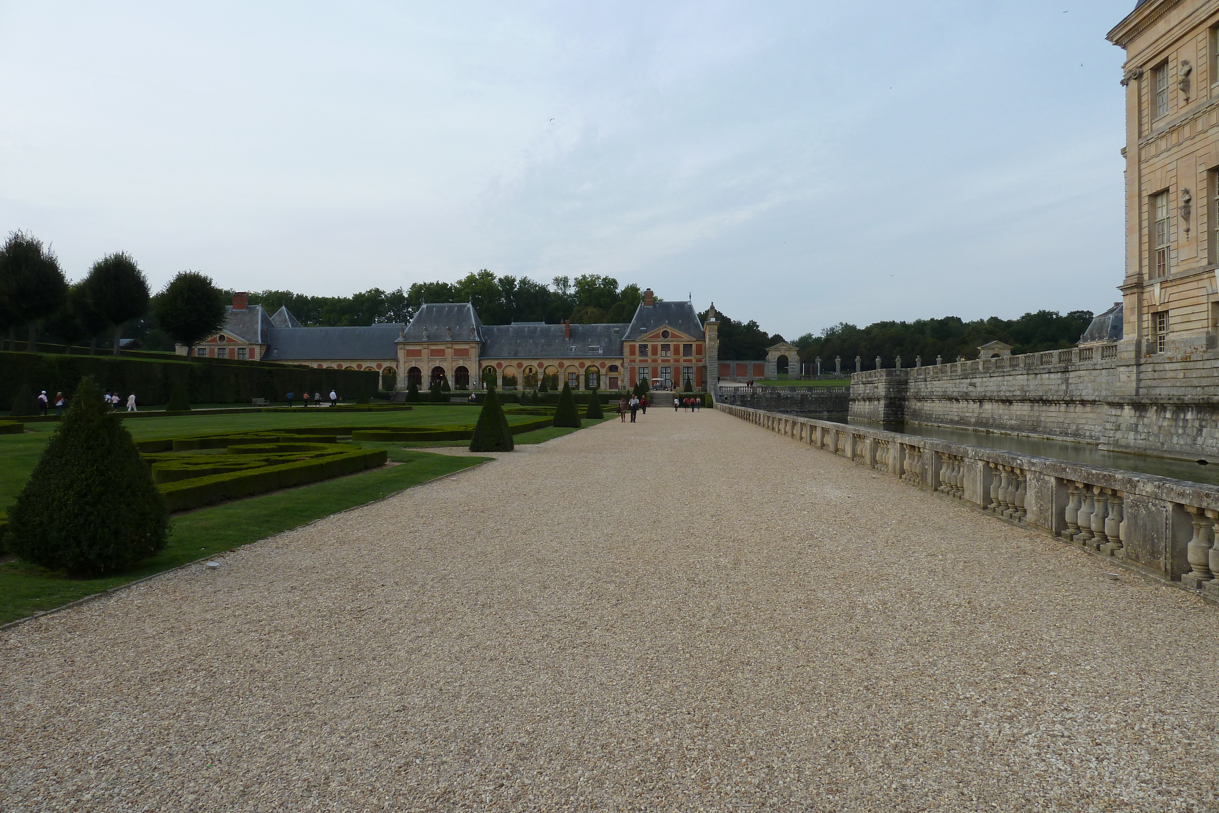 Picture France Vaux Le Vicomte Castle Vaux Le Vicomte Gardens 2010-09 75 - Center Vaux Le Vicomte Gardens