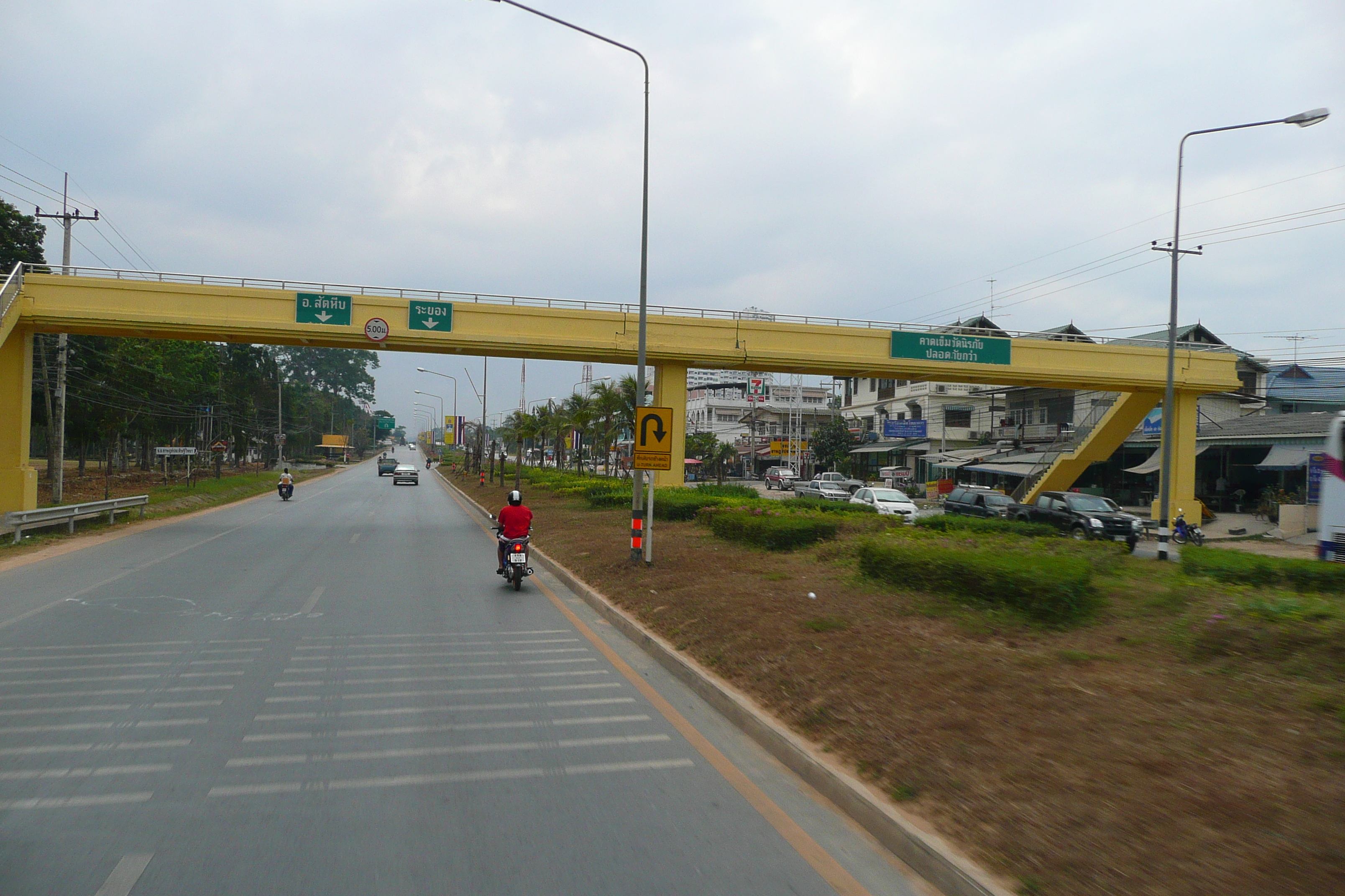 Picture Thailand Chonburi Sukhumvit road 2008-01 19 - Discovery Sukhumvit road