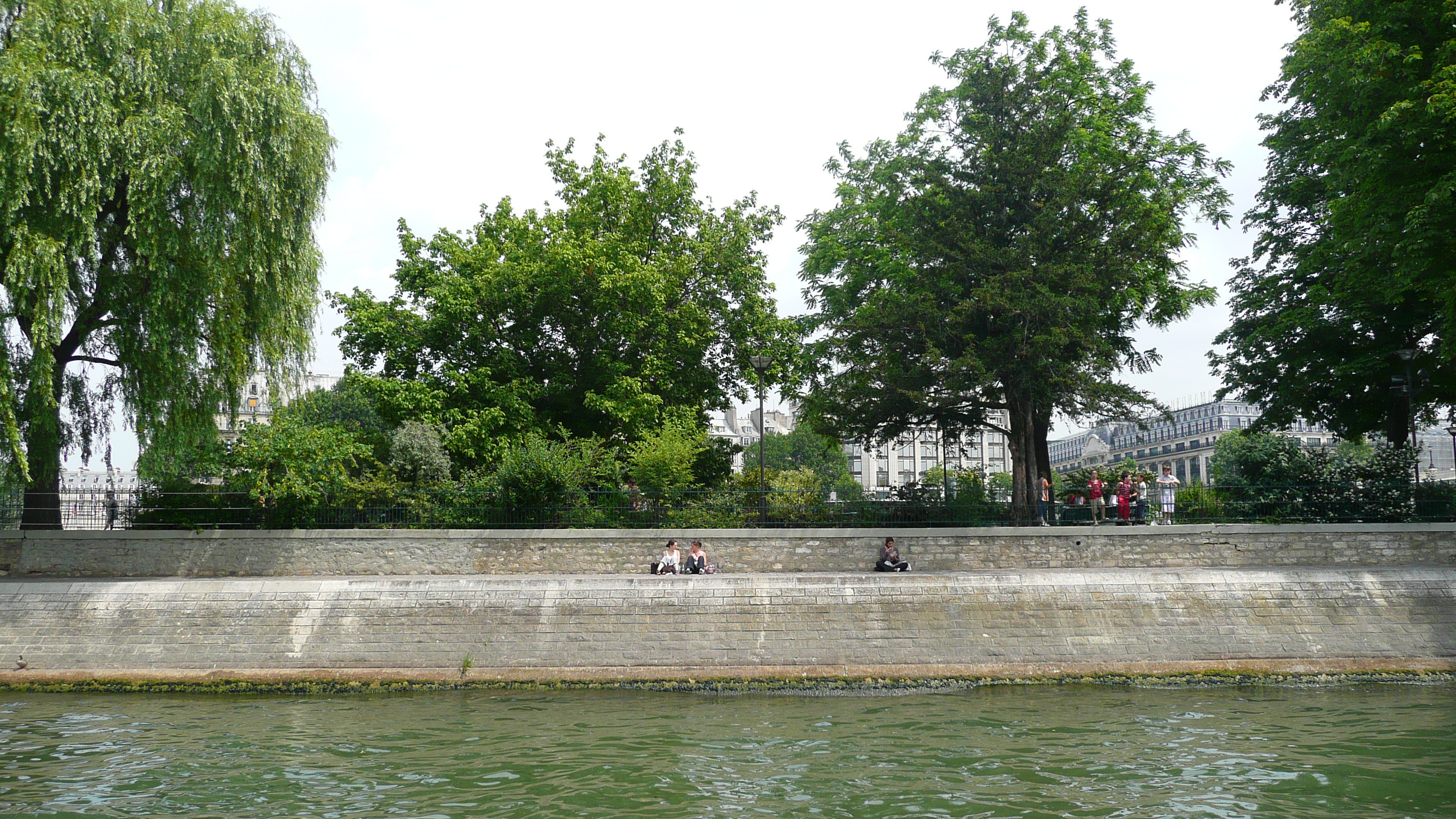 Picture France Paris Seine river 2007-06 207 - Tours Seine river