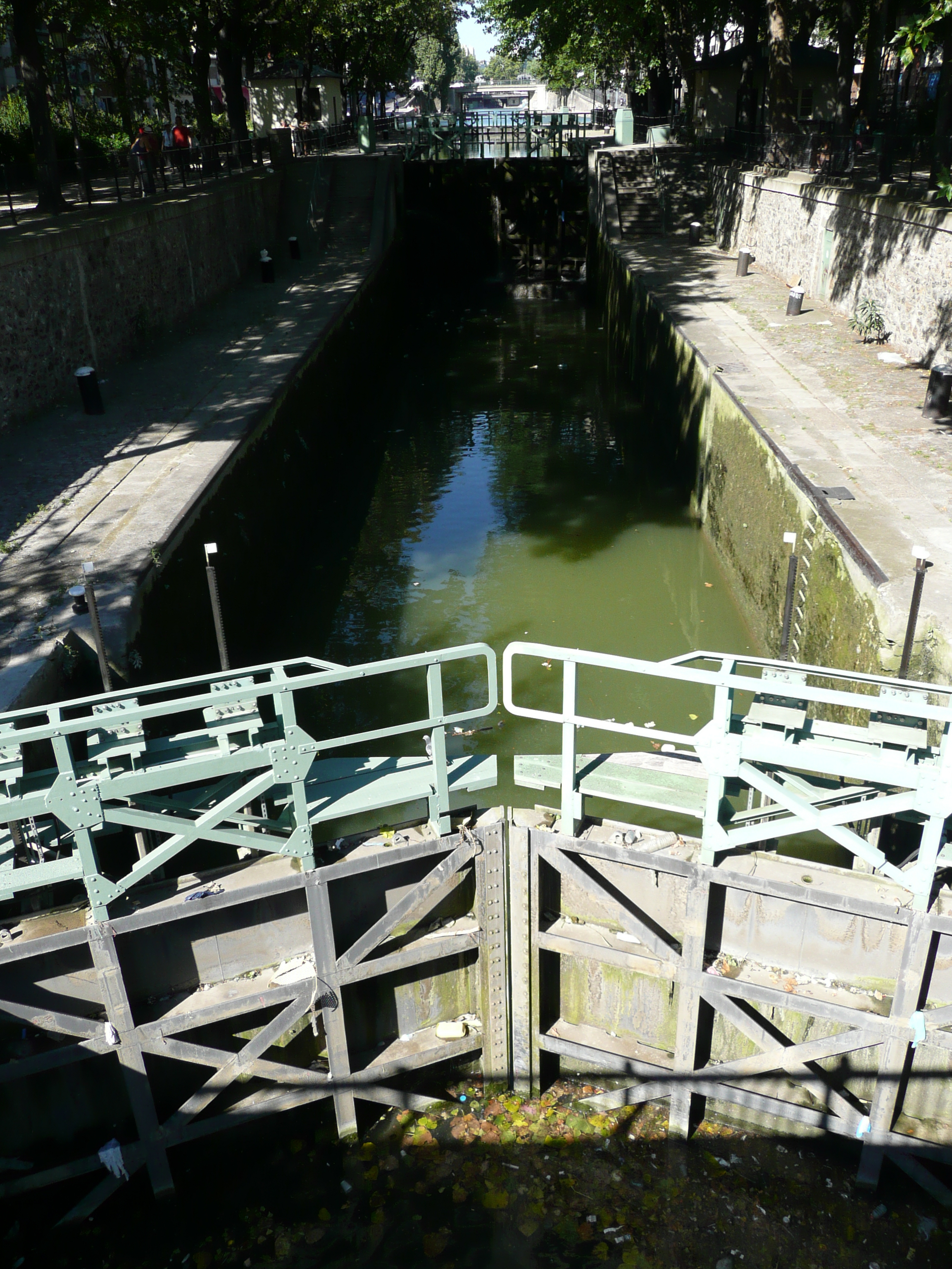 Picture France Paris Canal St Martin 2007-08 56 - History Canal St Martin