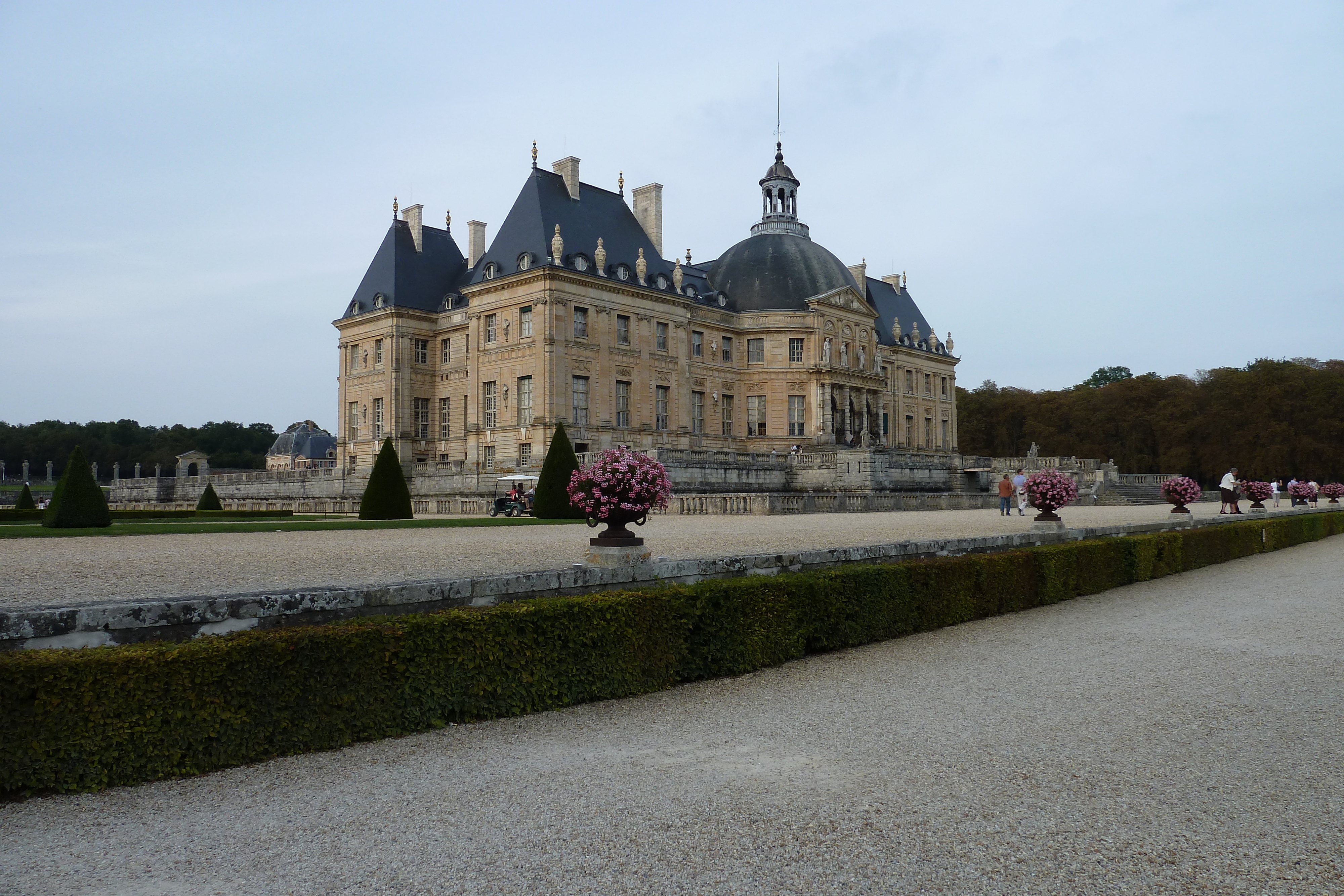 Picture France Vaux Le Vicomte Castle Vaux Le Vicomte Gardens 2010-09 27 - Recreation Vaux Le Vicomte Gardens