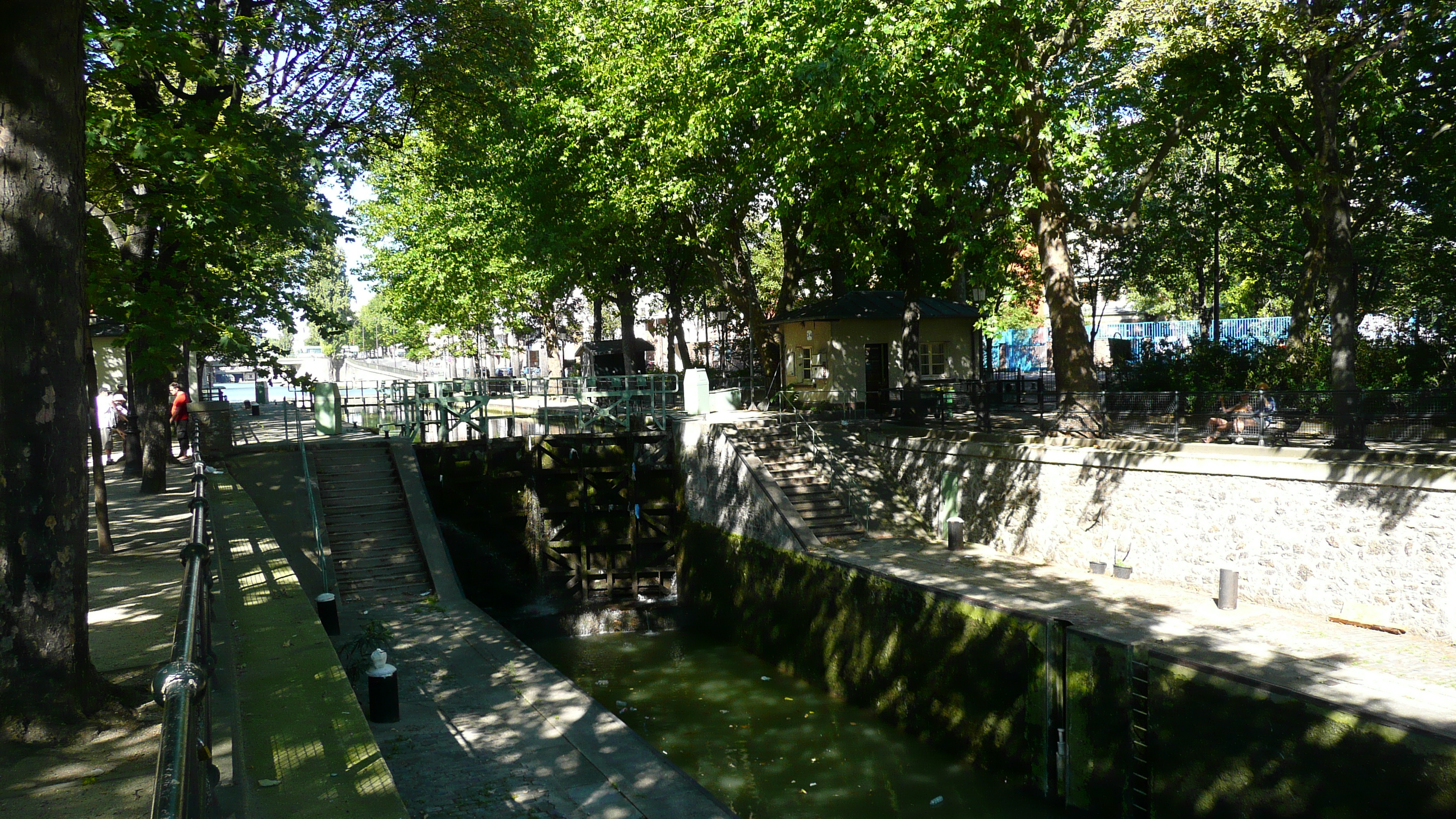 Picture France Paris Canal St Martin 2007-08 63 - Tours Canal St Martin