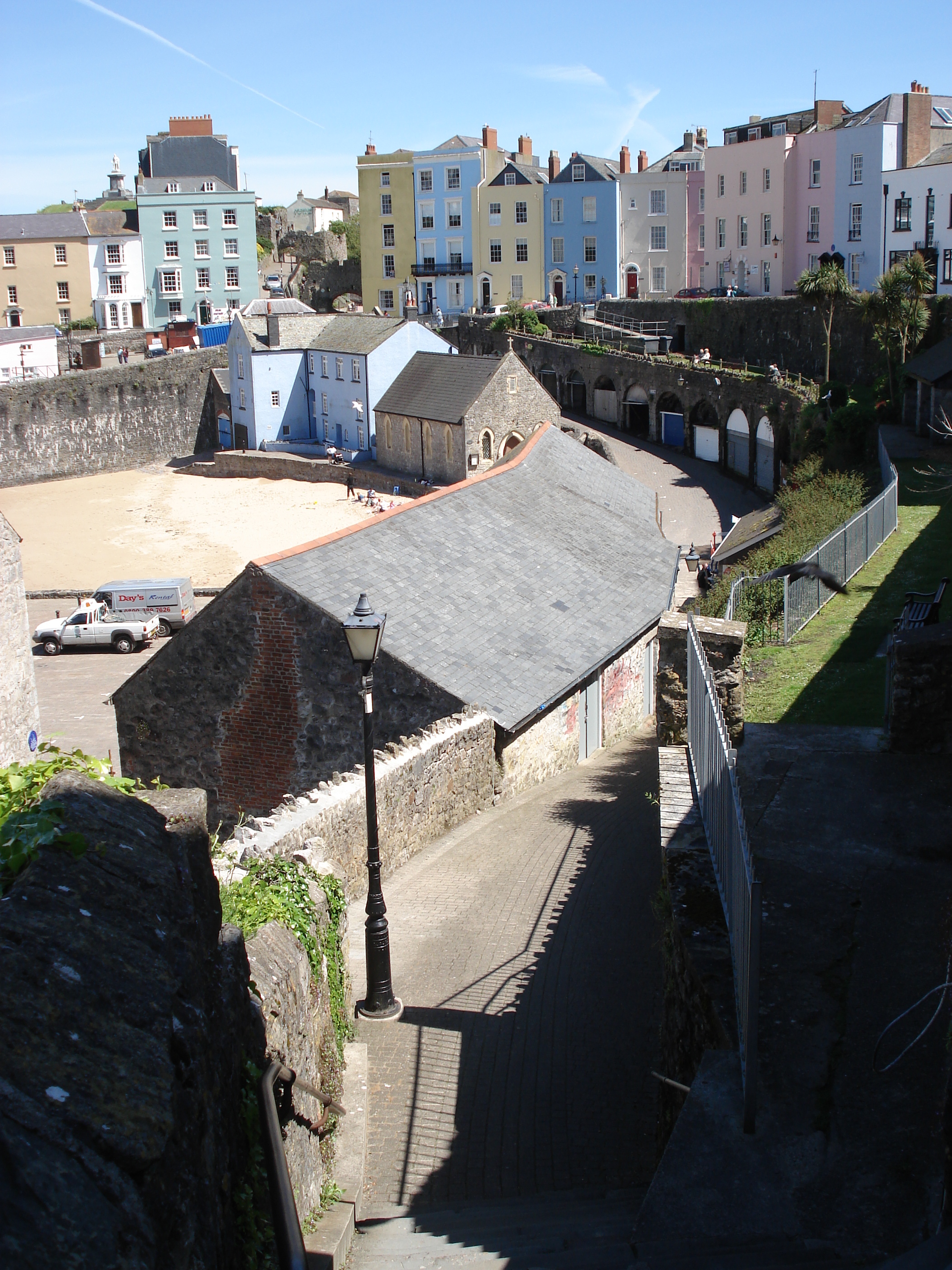 Picture United Kingdom Pembrokeshire Tenby 2006-05 43 - Center Tenby