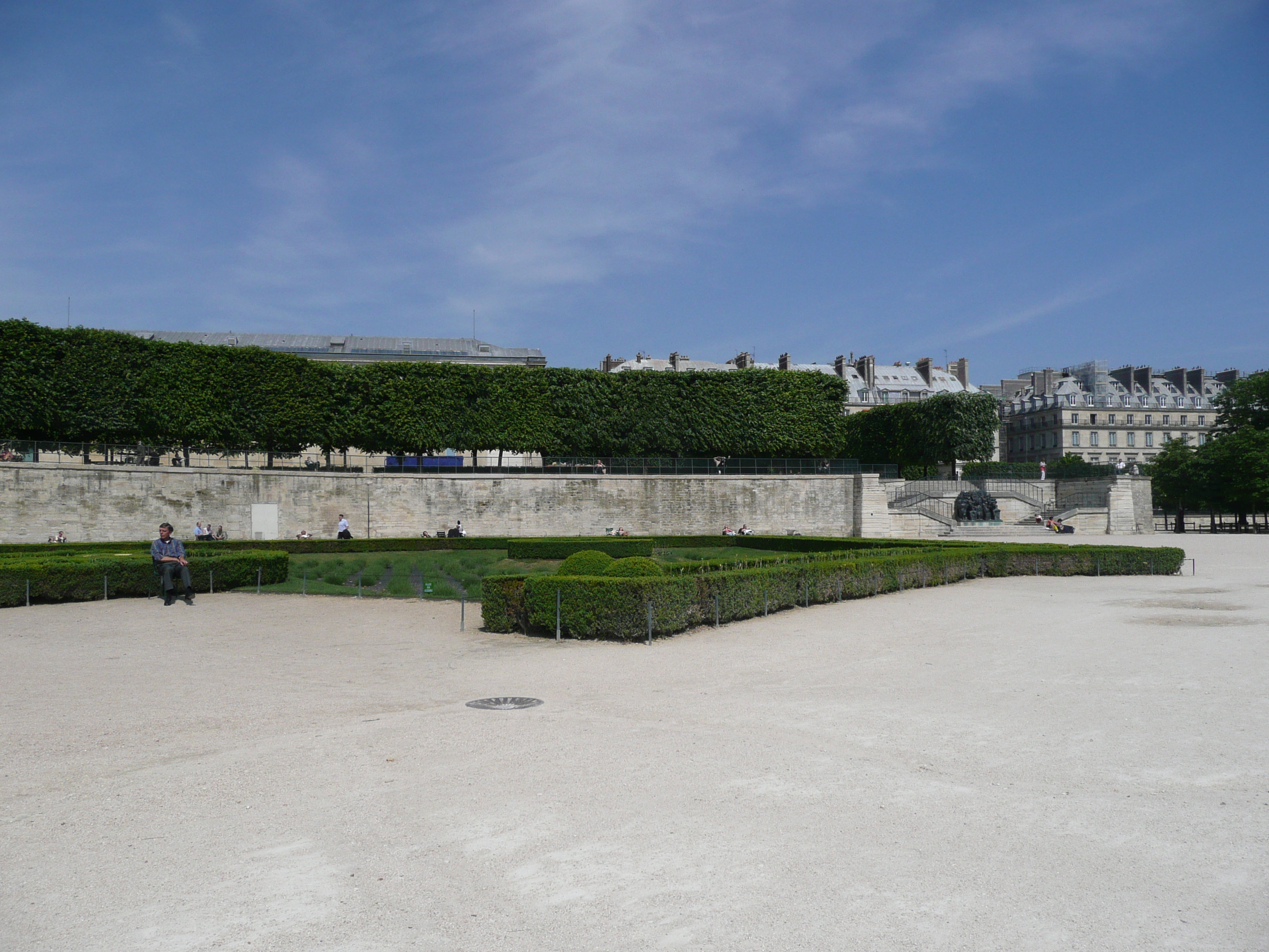 Picture France Paris Garden of Tuileries 2007-05 41 - Tours Garden of Tuileries